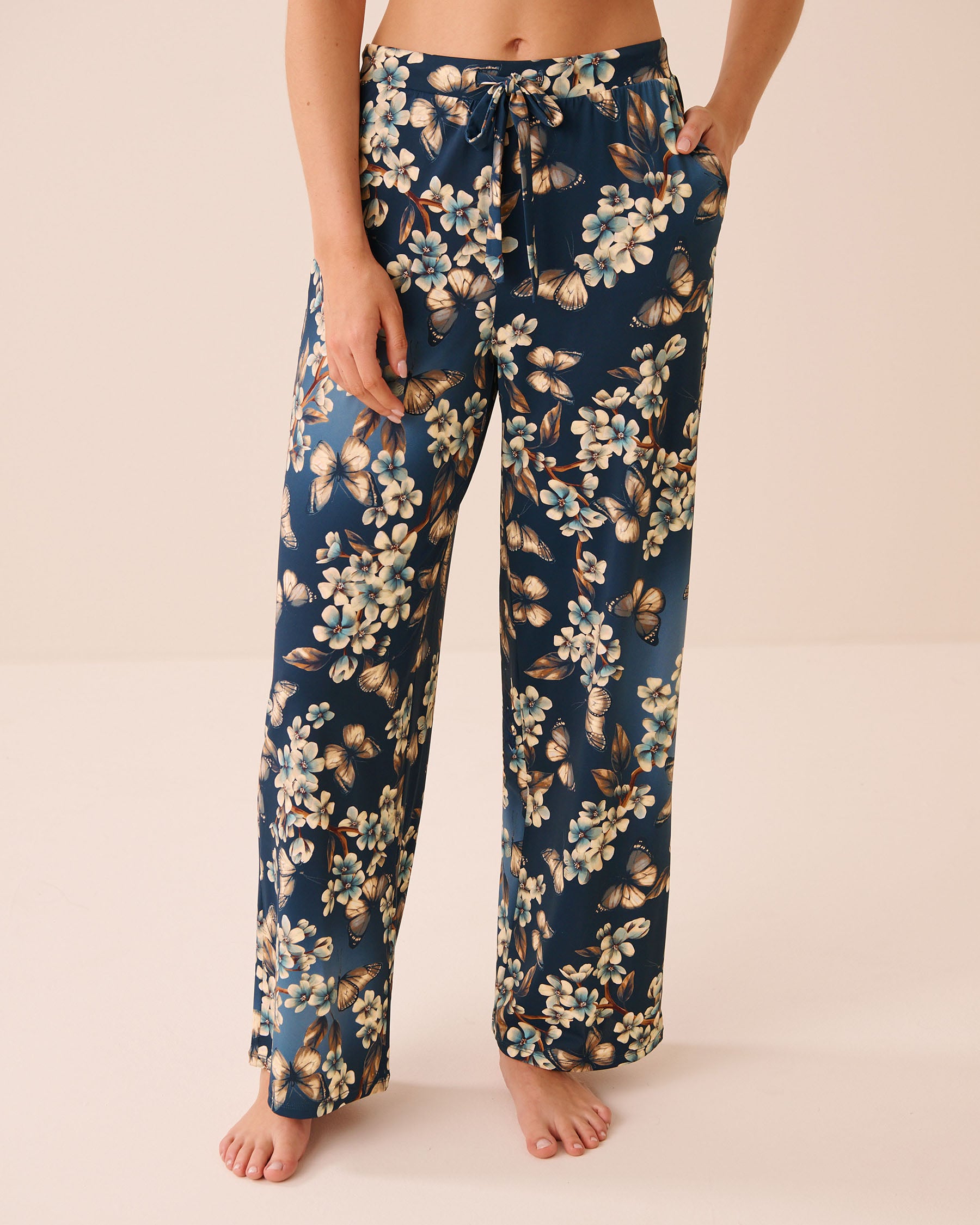 LA VIE EN ROSE Pantalon de pyjama coupe droite imprimé jardin de papillons Jardin de papillons 60200195 - View1