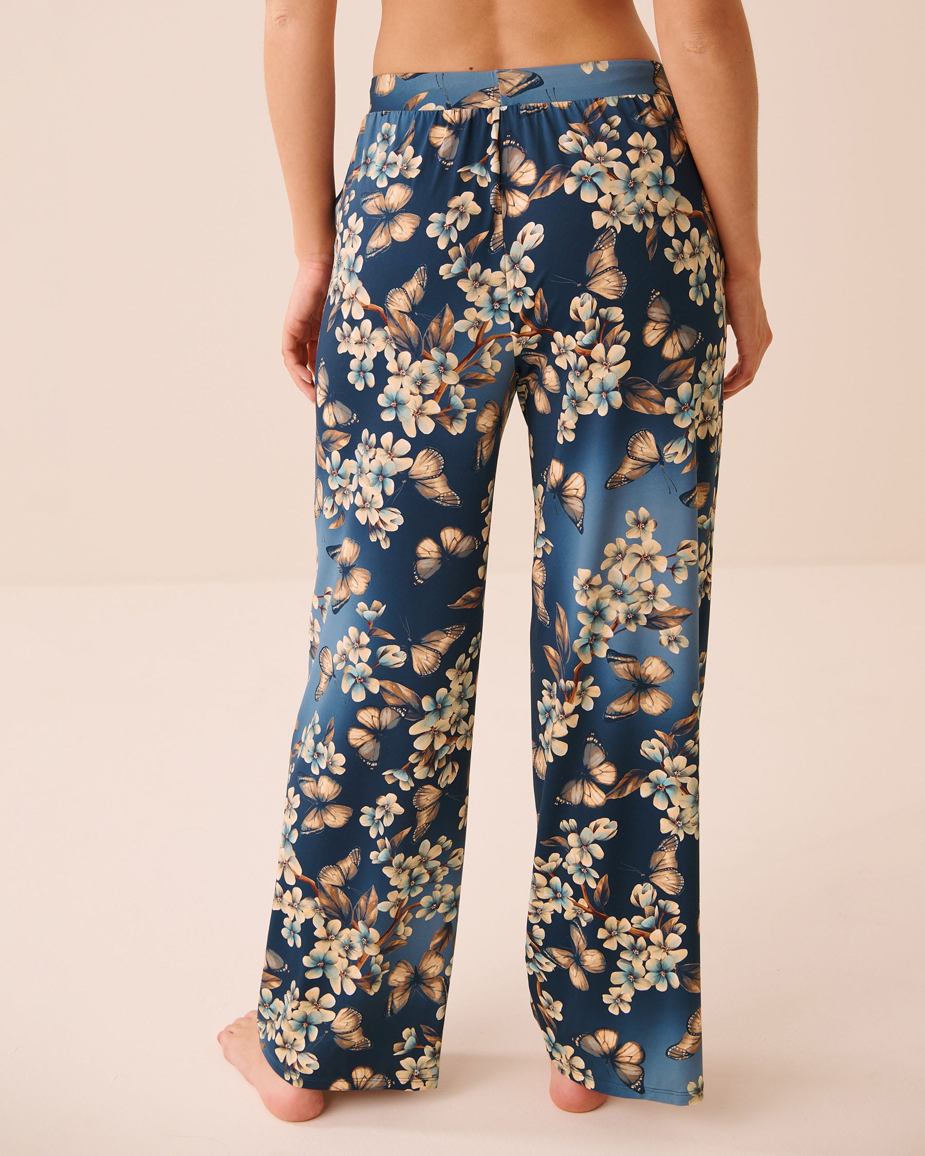 LA VIE EN ROSE Pantalon de pyjama coupe droite imprimé jardin de papillons Jardin de papillons 60200195 - View2
