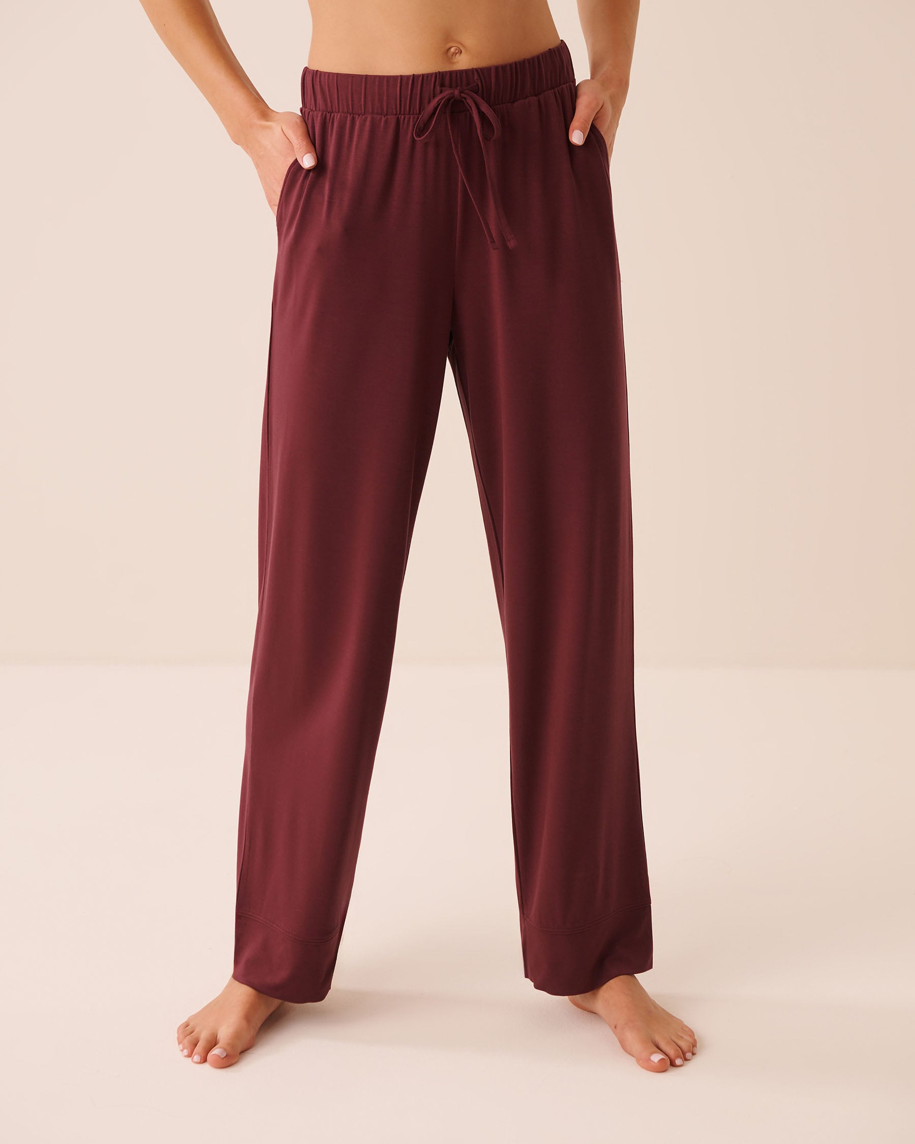 LA VIE EN ROSE Modal Pants Burgundy 60200200 - View1