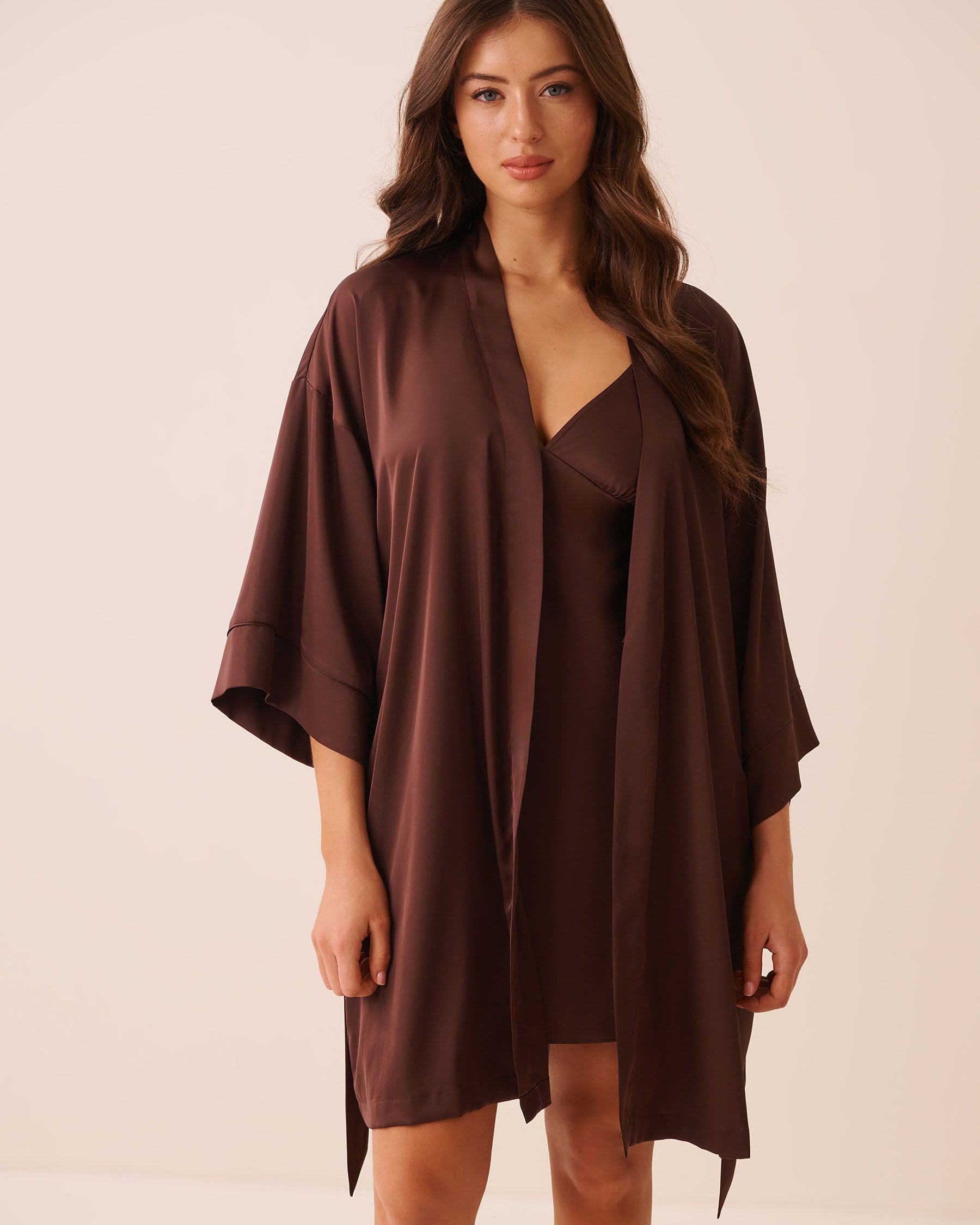 LA VIE EN ROSE Satin Kimono Brown 60600124 - View4