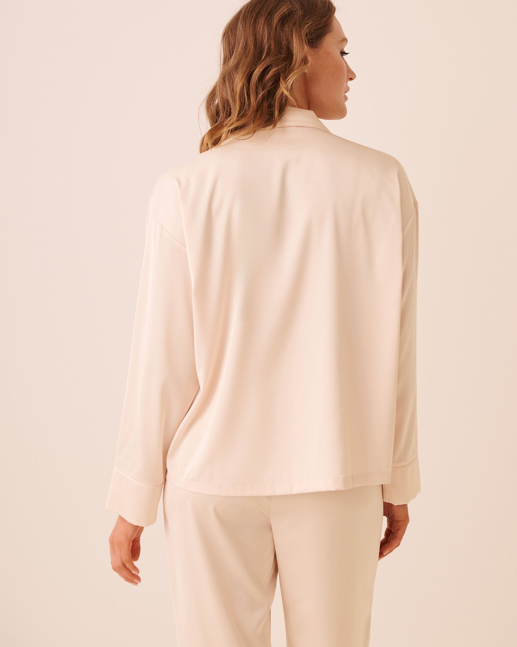 LA VIE EN ROSE Satin Long Sleeve Button-down Shirt Silver Peony 60100203 - View2