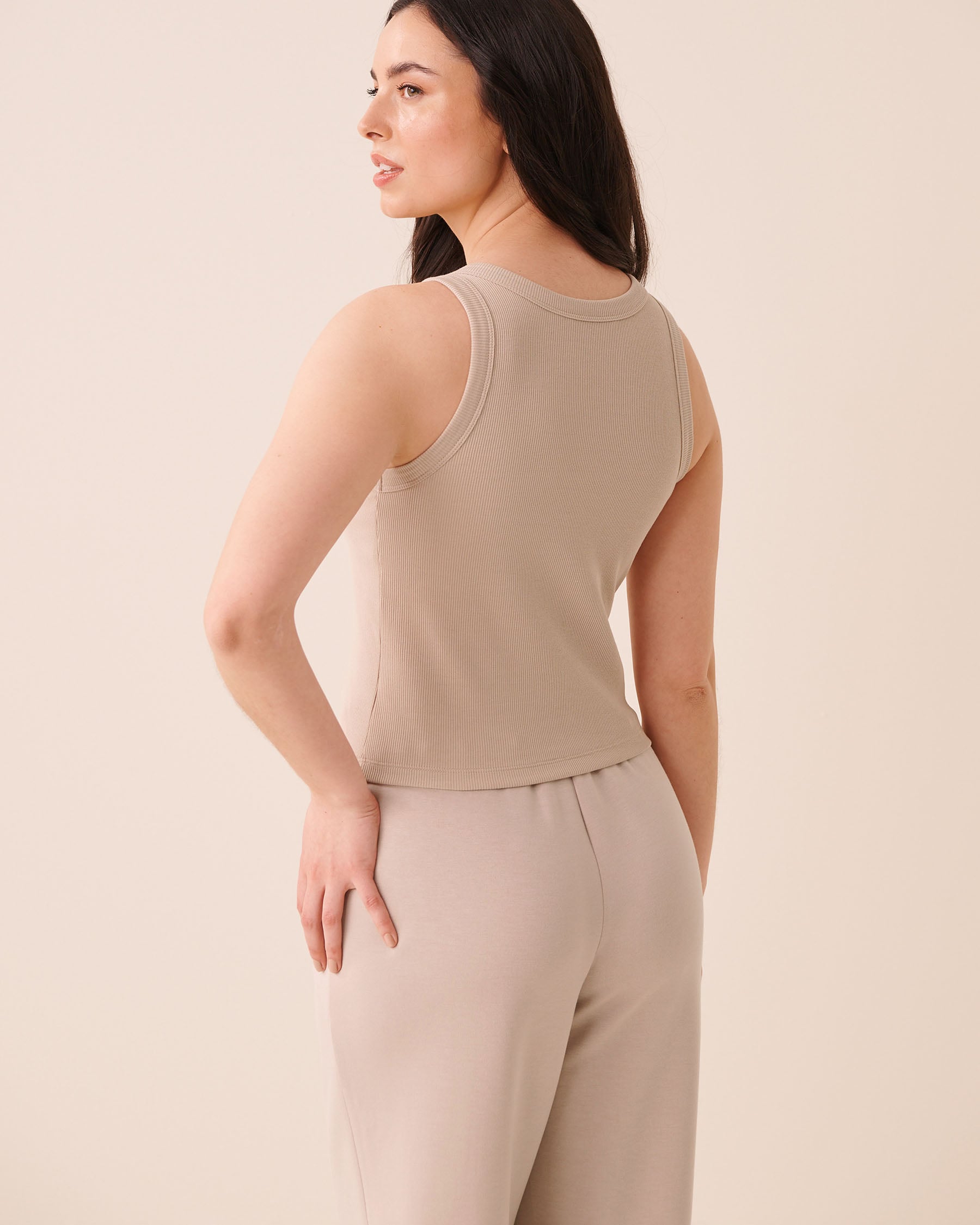 LA VIE EN ROSE Ribbed Cotton Cami with Shelf Bra Beige 50100142 - View2