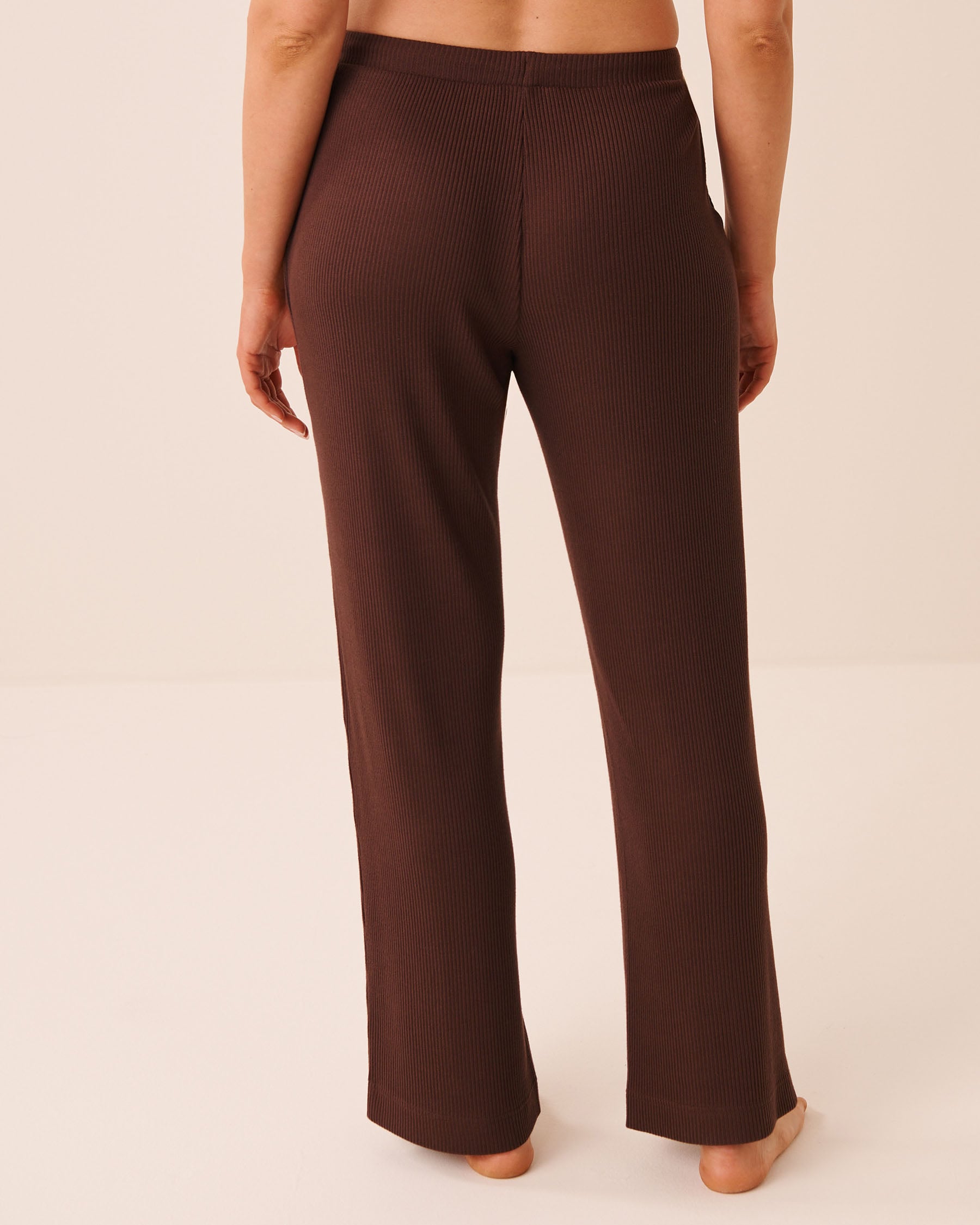LA VIE EN ROSE Pantalon en maille côtelée Brun 50200121 - View2