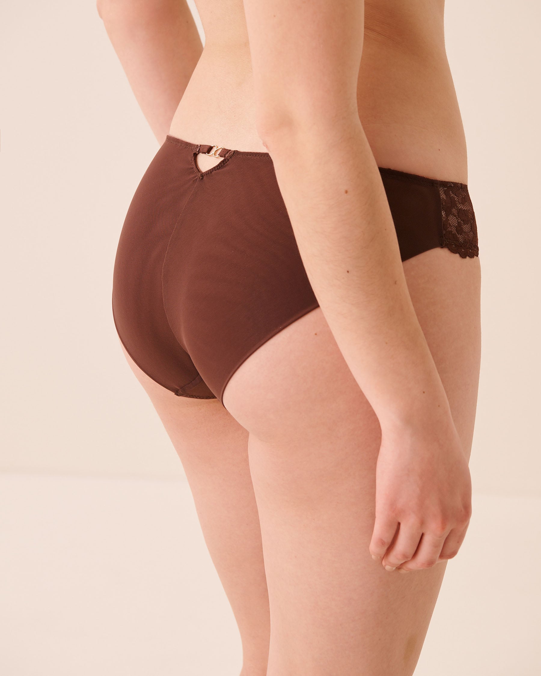 LA VIE EN ROSE Cut-out Lace & Mesh Bikini Panty Brown Leopard 20300525 - View2