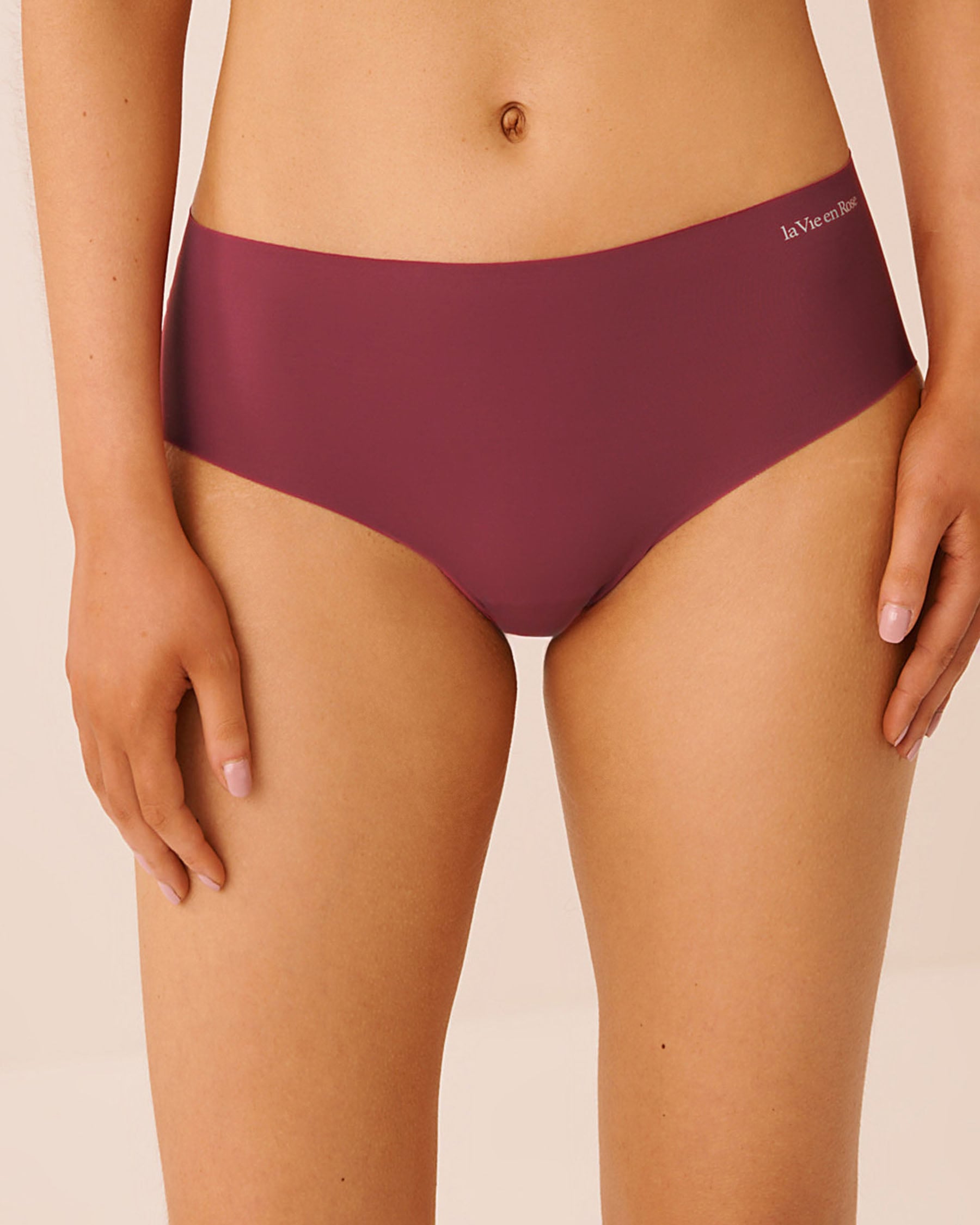 LA VIE EN ROSE Microfiber Invisible Hiphugger Panty Raspberry Red 20200825 - View1