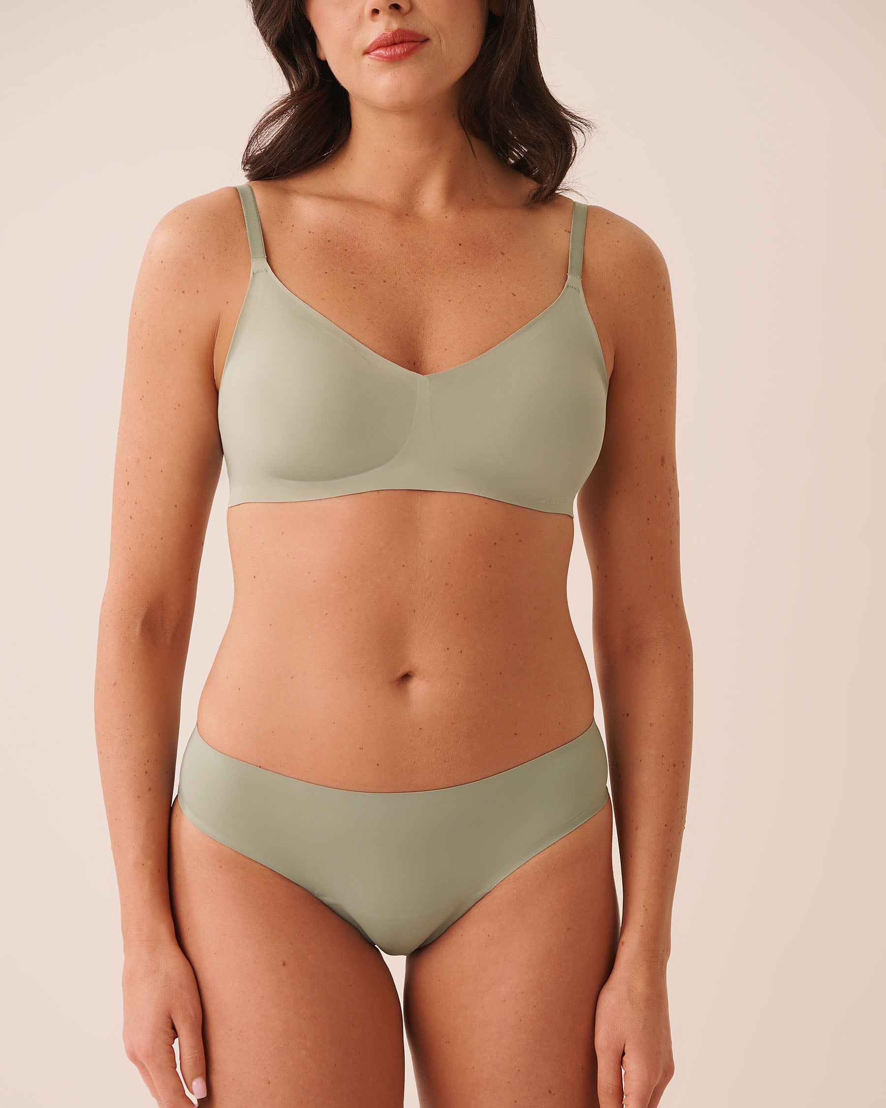 LA VIE EN ROSE Regular Absorbency Leakproof Bikini Period Panty Sage Green 25100003 - View1