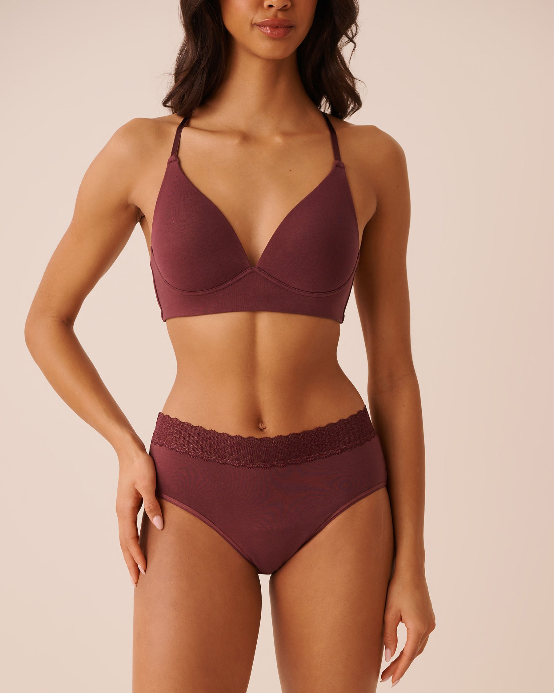 LA VIE EN ROSE Super Absorbency Leakproof Organic Cotton and Lace HipHugger Period Panty Burgundy 25100007 - View1