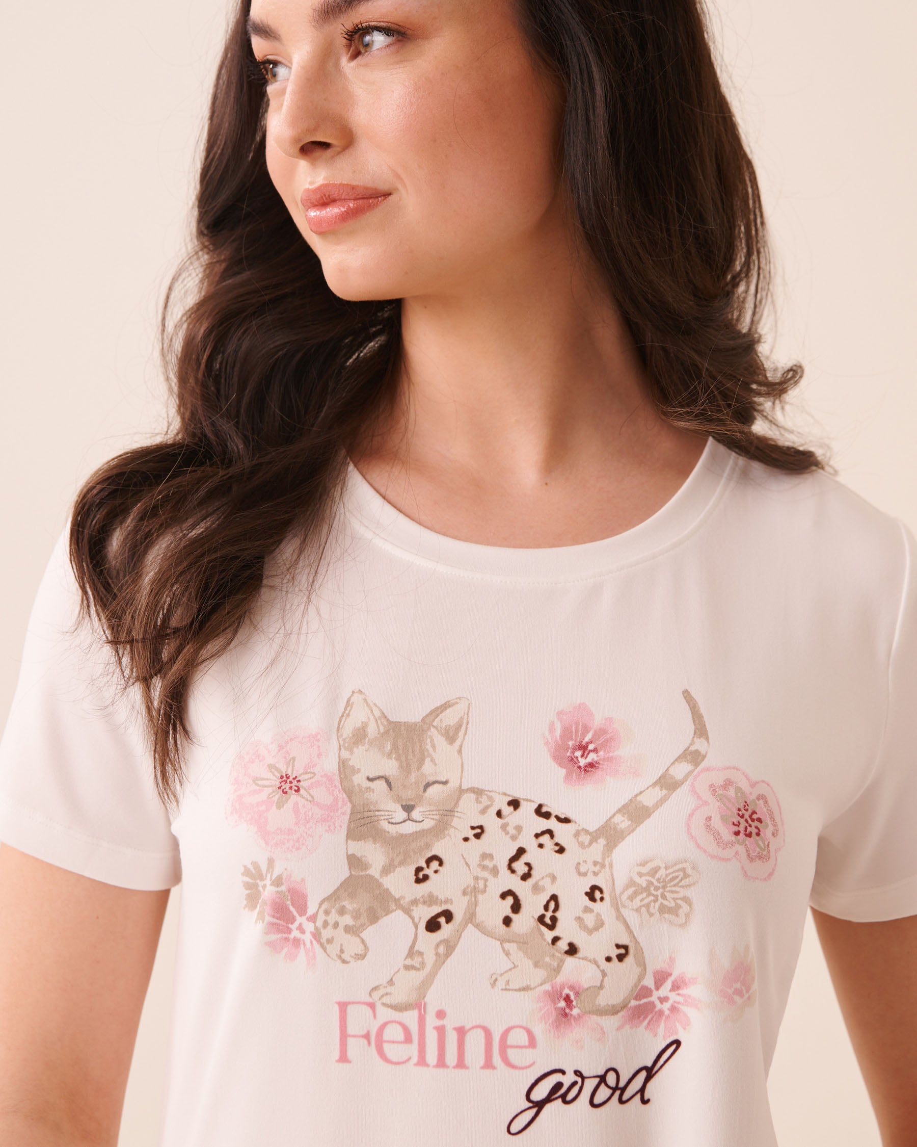 LA VIE EN ROSE Bengal Cat Print Super Soft Short Sleeve T-shirt White/Cat 40100878 - View3