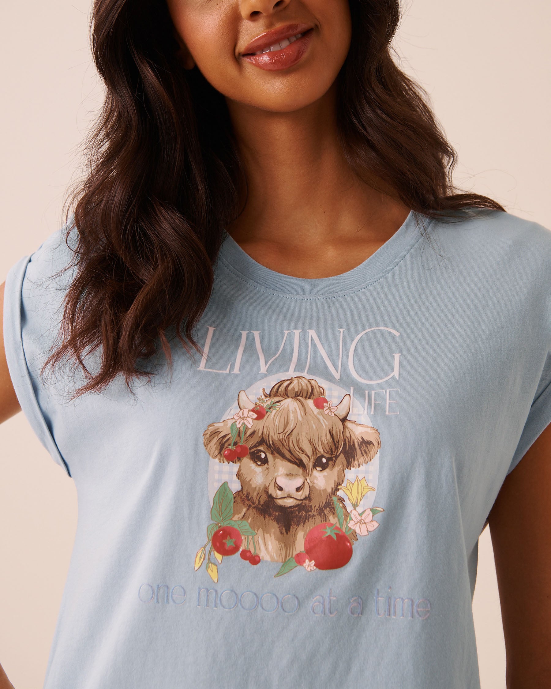 LA VIE EN ROSE Highland Cow Print Cotton Short Sleeve T-shirt Light Blue/Living Life 40100890 - View3