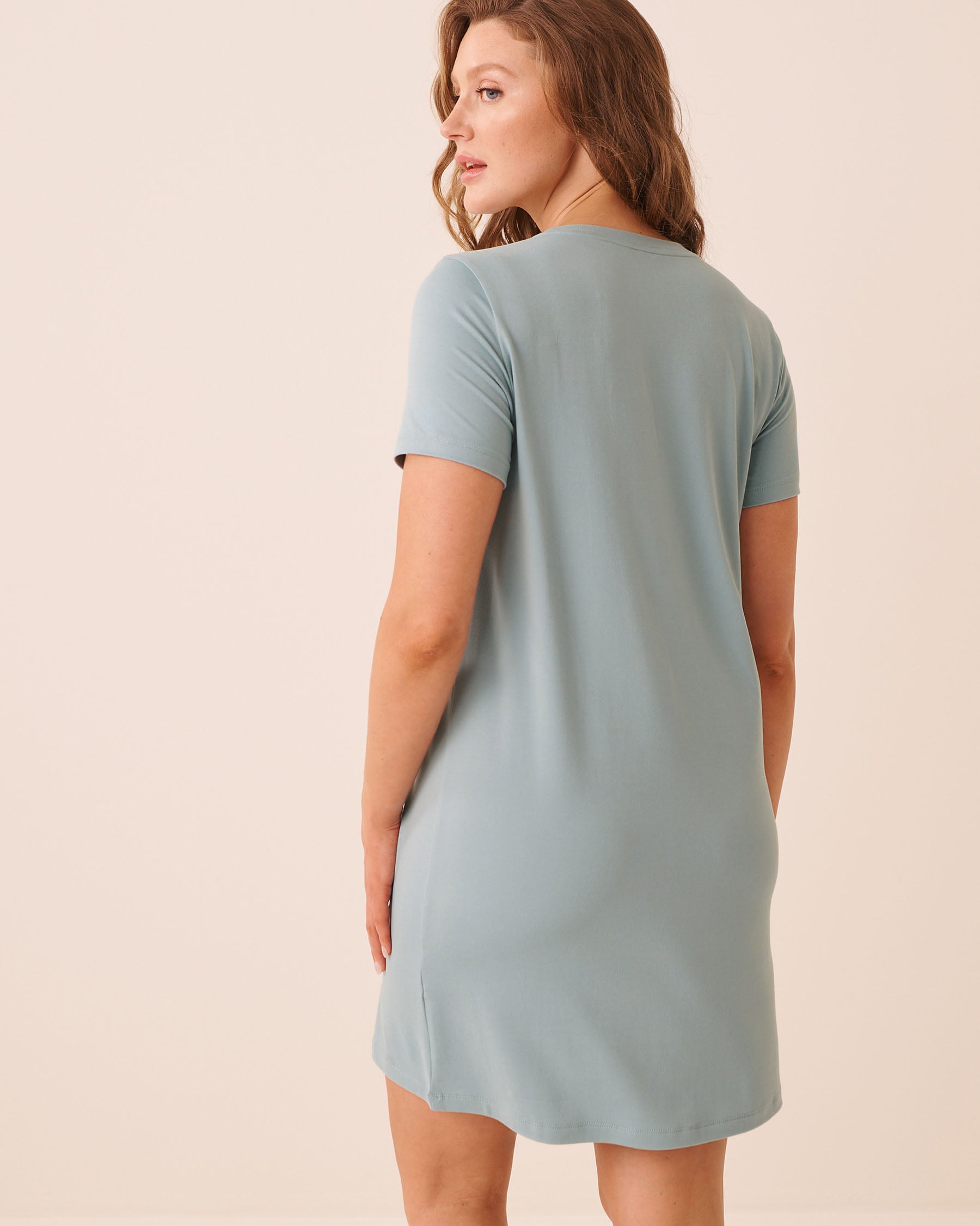 LA VIE EN ROSE Chemise de nuit manches courtes ultra douce imprimé chiens parisiens Bleu pâle 40500499 - View2