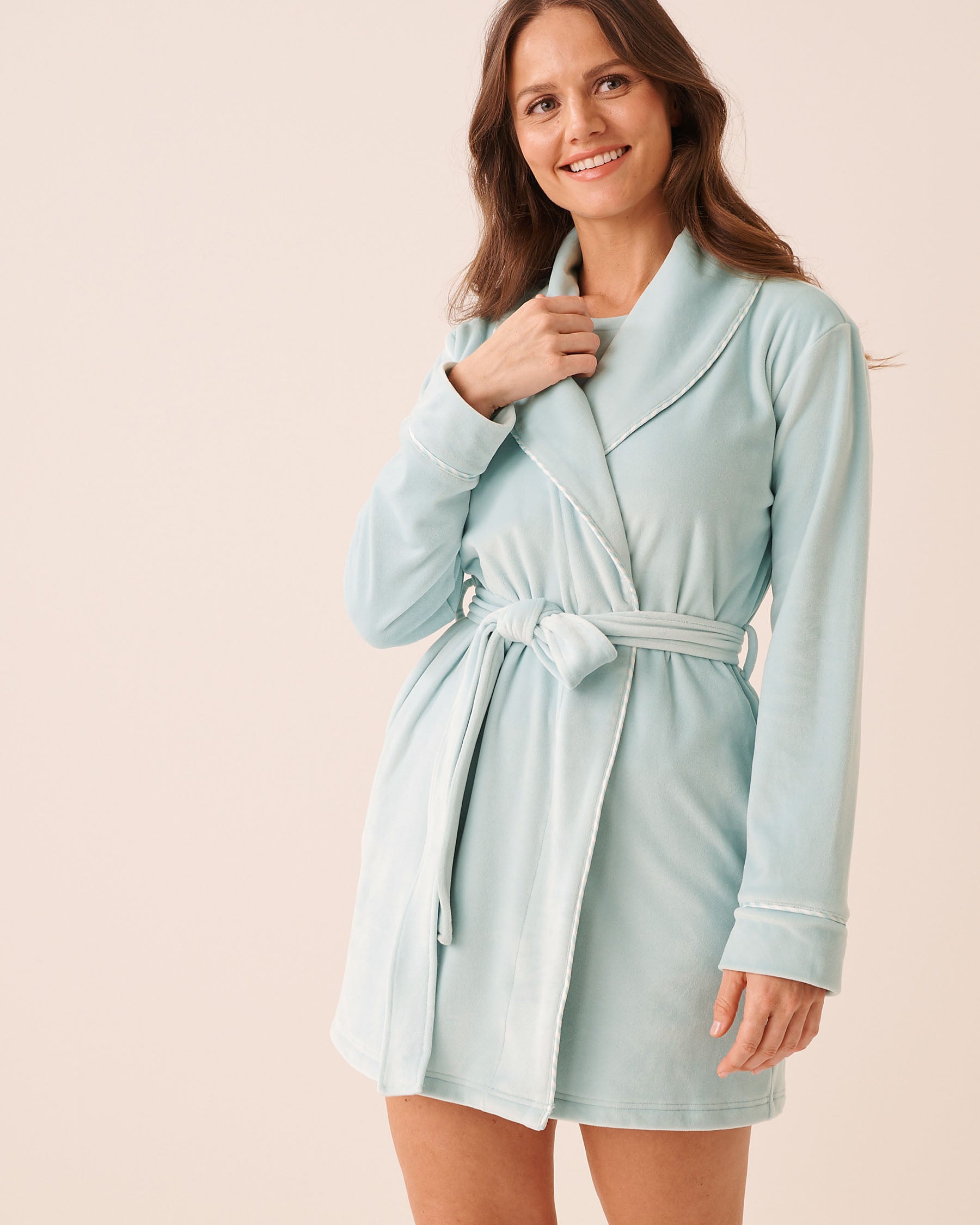 LA VIE EN ROSE Plush Velour Robe Light Blue 40600231 - View1