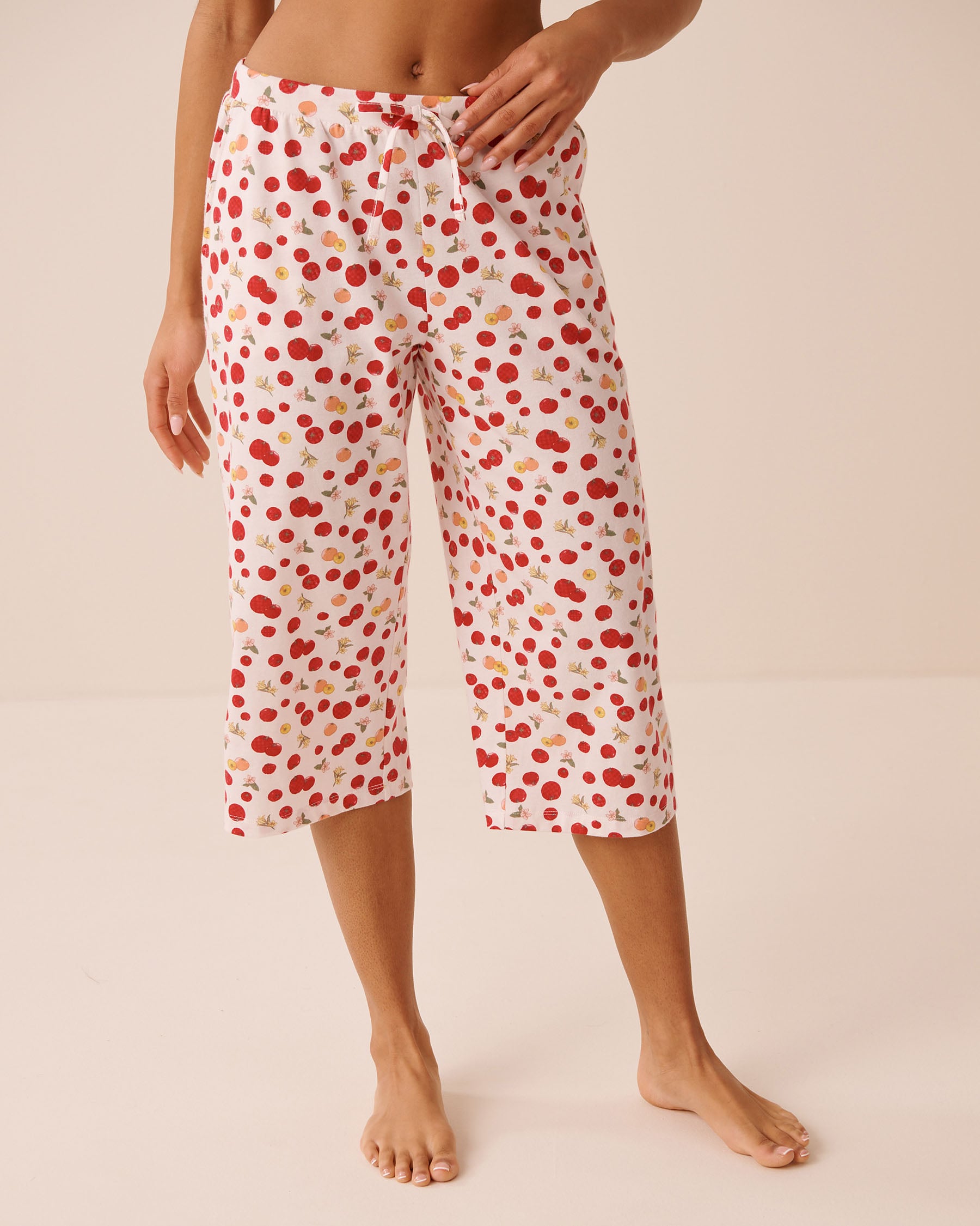 LA VIE EN ROSE Tomato Print Cotton Pyjama Capris White/Tomatoes 40200877 - View1
