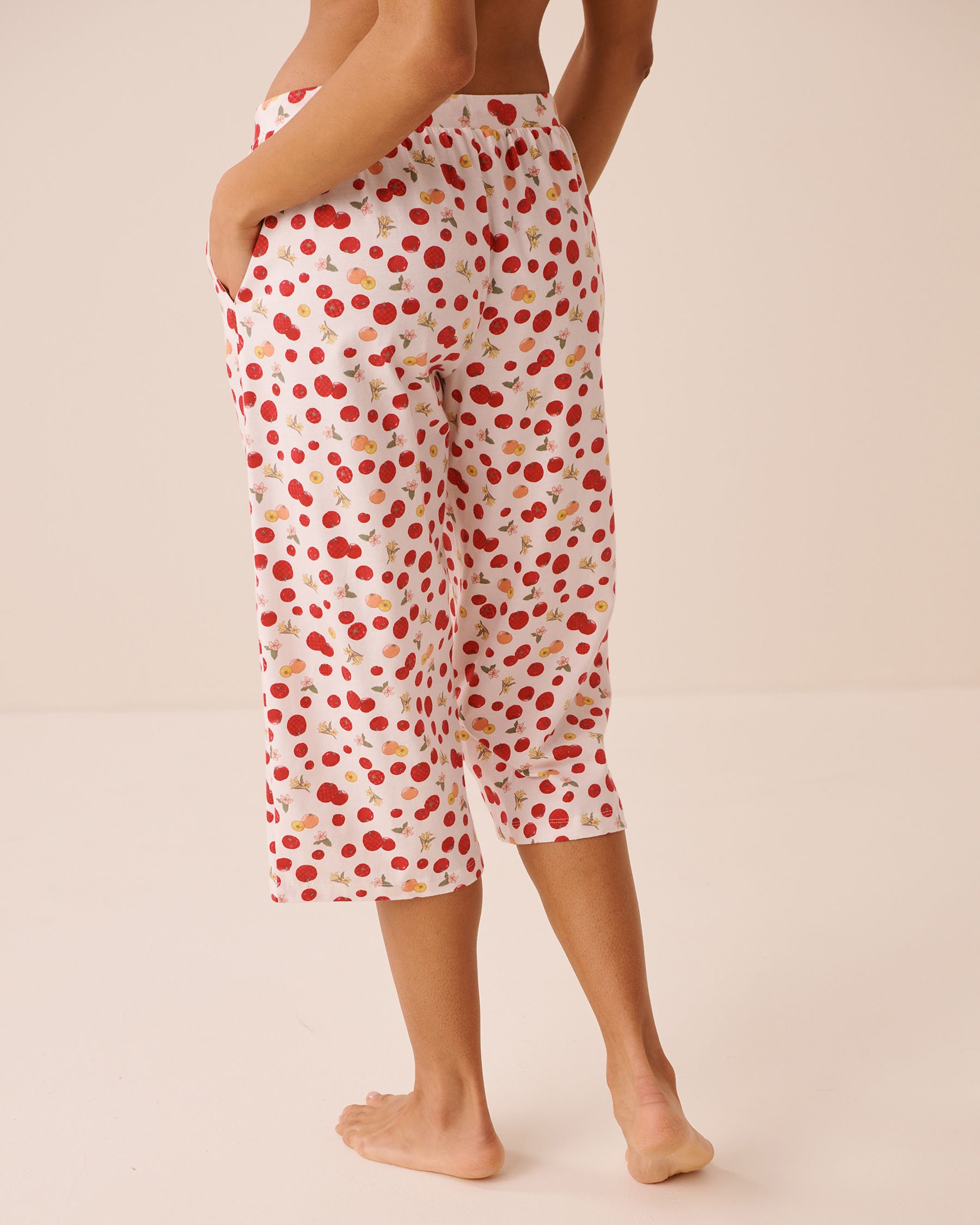 LA VIE EN ROSE Tomato Print Cotton Pyjama Capris White/Tomatoes 40200877 - View2