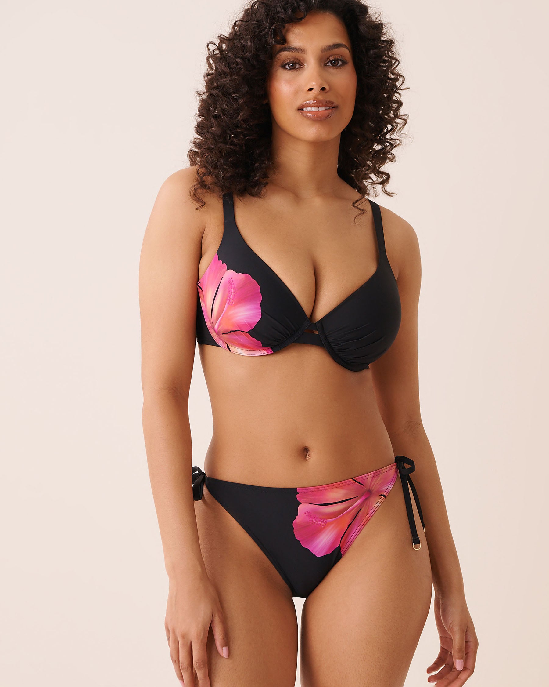LA VIE EN ROSE AQUA HIBISCUS LUX D Cup Full Coverage Bikini Top Hibiscus 70200237 - View1