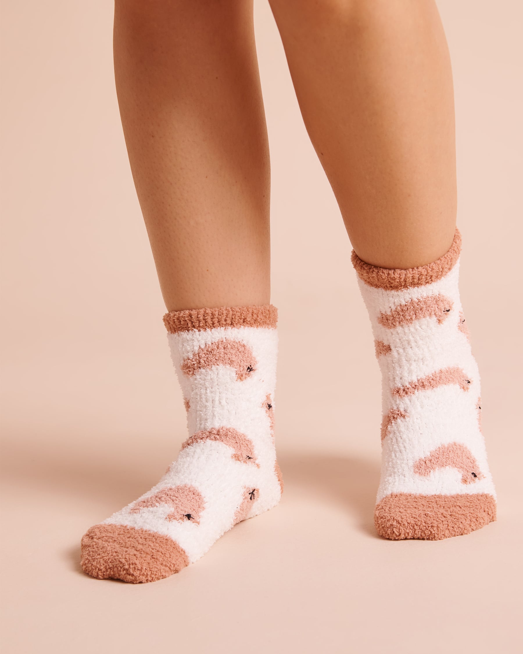 LA VIE EN ROSE Plush Chicken Socks White/Chicken 40700502 - View1