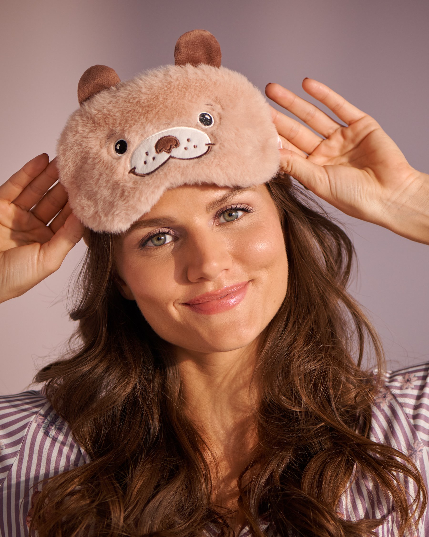 LA VIE EN ROSE Groundhog Sleep Mask Groundhog 40700495 - View1