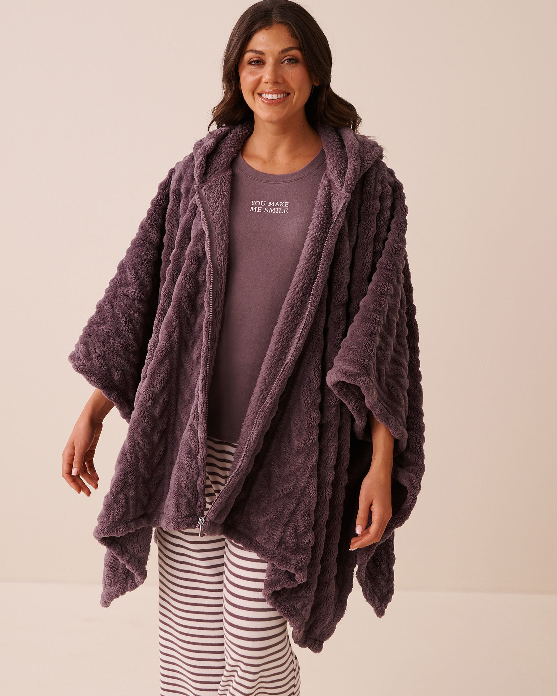 LA VIE EN ROSE Cable Effect Soft Plush Hooded Cape Plum 40700503 - View1