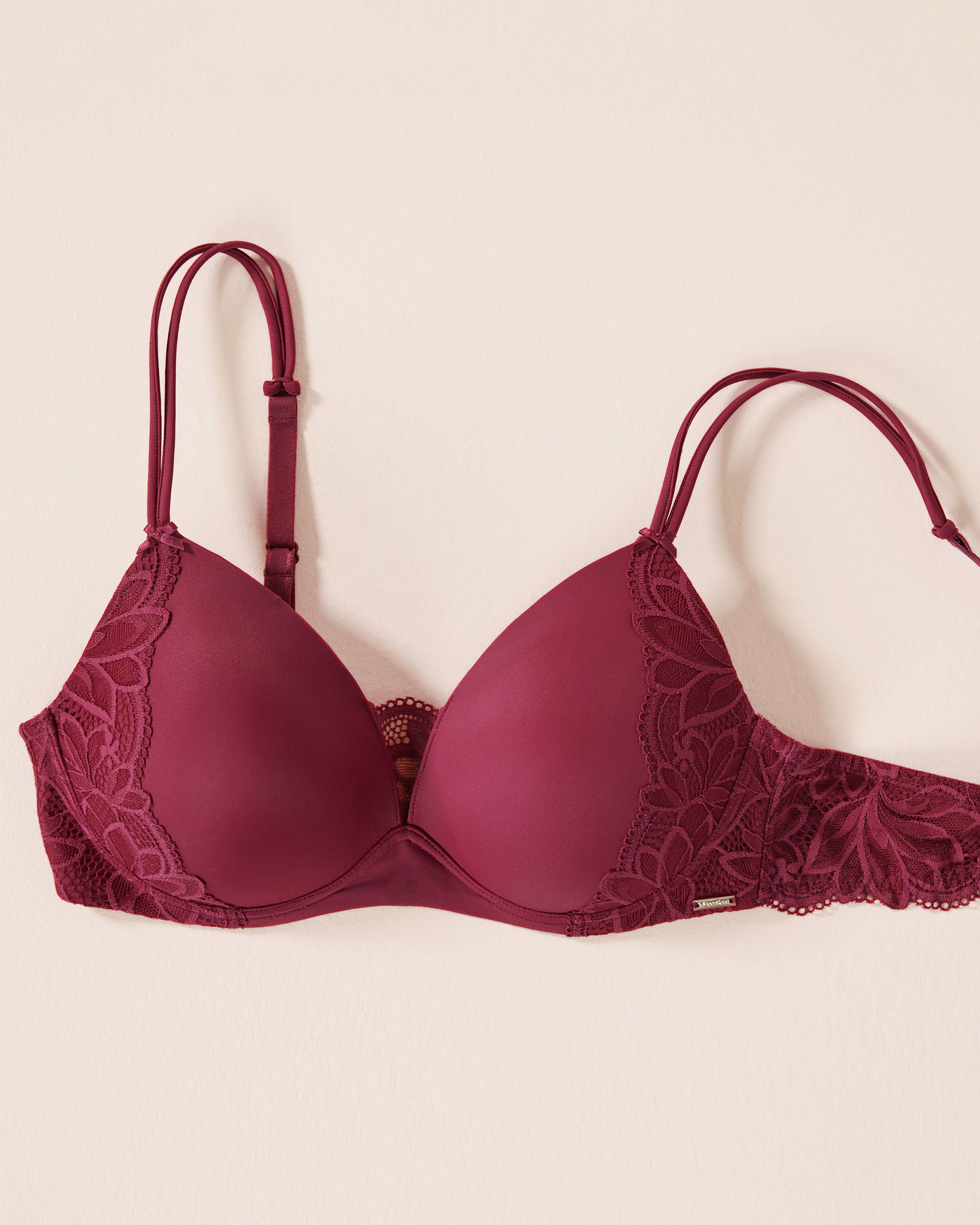 LA VIE EN ROSE Lightly Lined Wireless Mastectomy Bra Raspberry Red 10200641 - View3