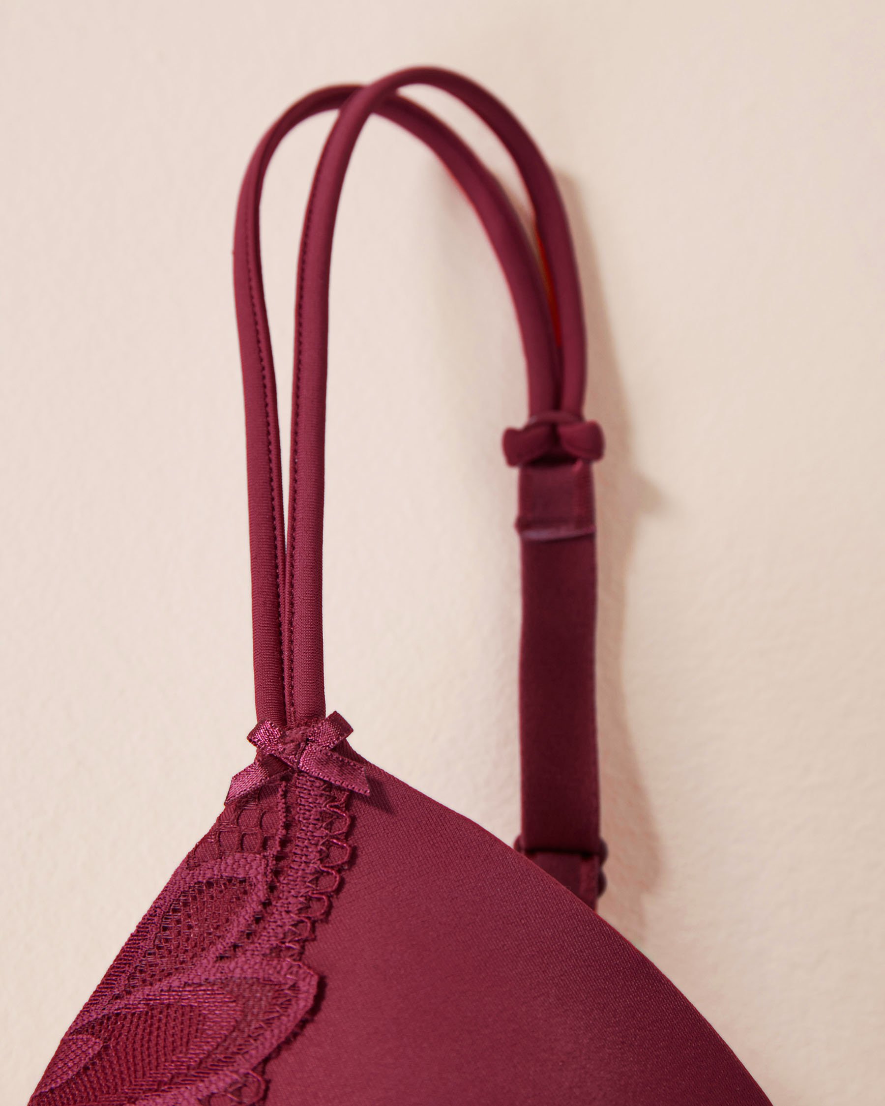 LA VIE EN ROSE Lightly Lined Wireless Mastectomy Bra Raspberry Red 10200641 - View8