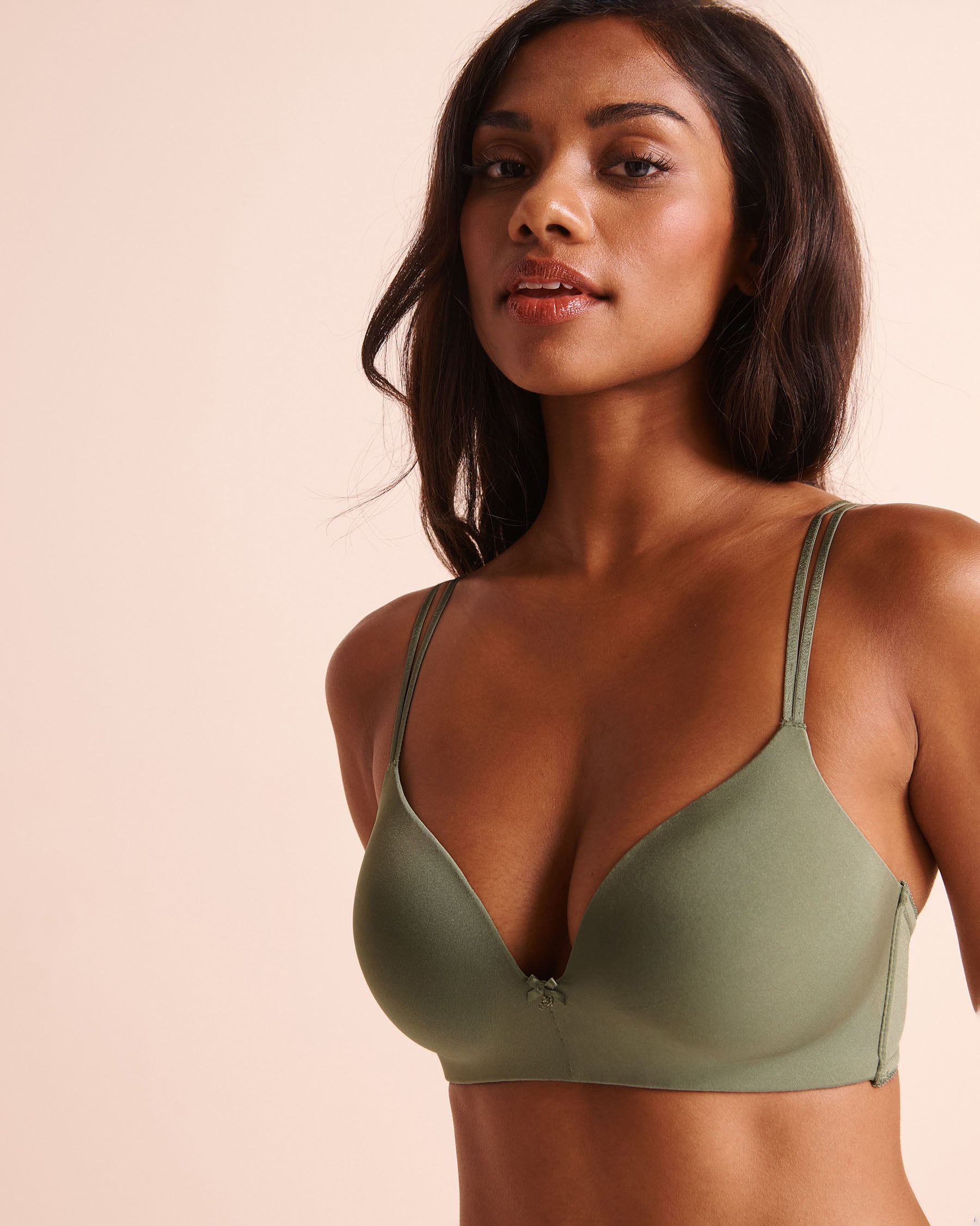 LA VIE EN ROSE Lightly Lined Wireless Bra Agave Green 10200633 - View3