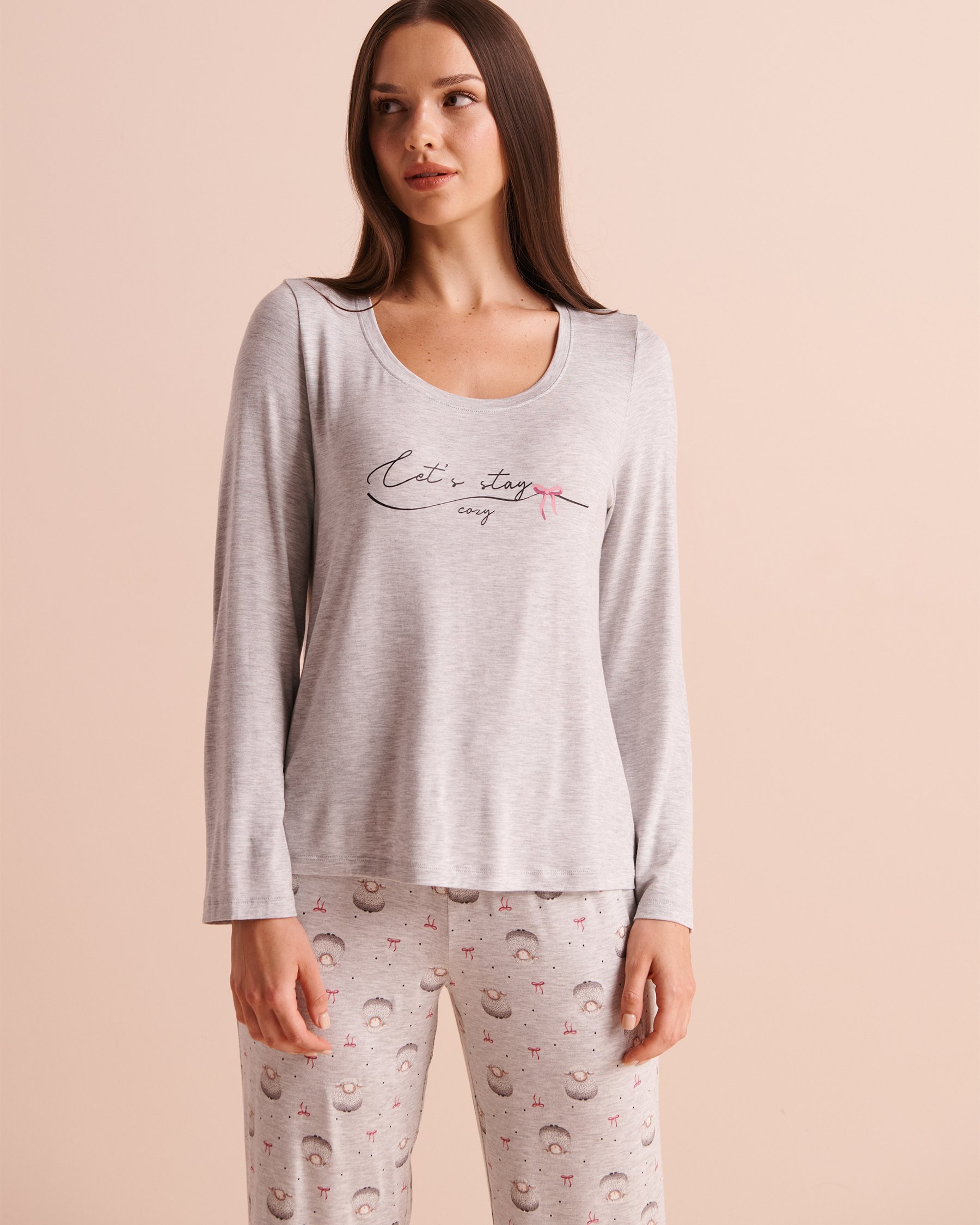 LA VIE EN ROSE Let's Stay Cozy Print Soft Jersey Long Sleeve Shirt Grey/Let's Stay Cozy 60100213 - View1