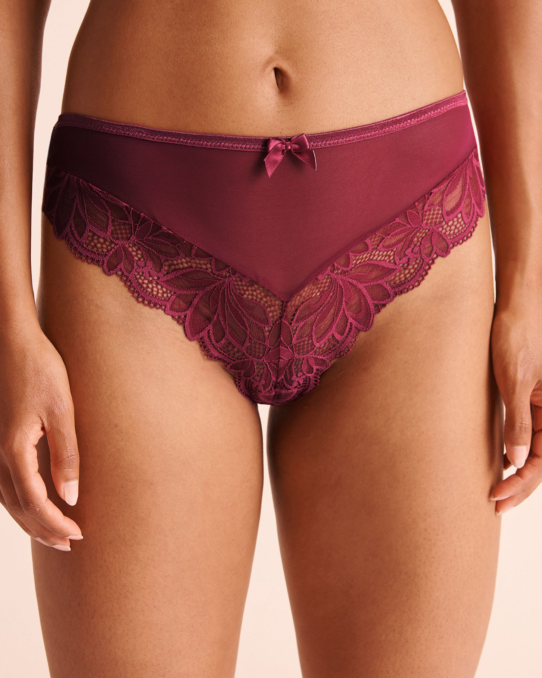 LA VIE EN ROSE Ensemble 2 pièces en résille et dentelle florale Rouge framboise 60400083 - View4