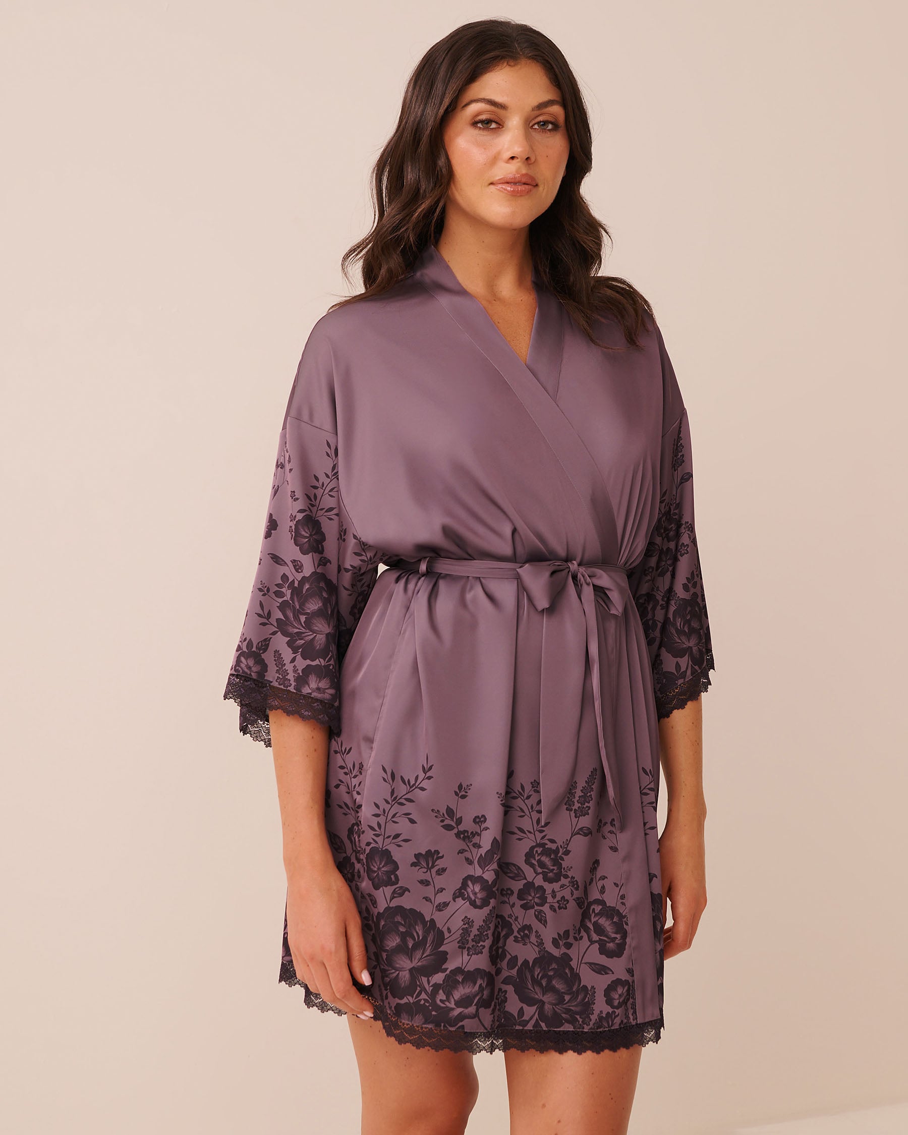 LA VIE EN ROSE Floral Print Lace Trim Satin Kimono Purple Flowers 60600126 - View1