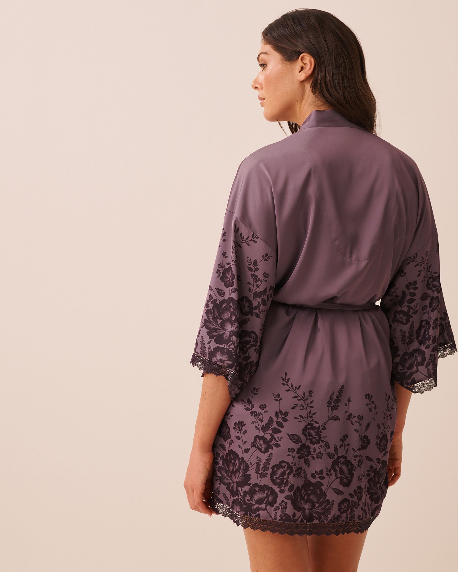 LA VIE EN ROSE Floral Print Lace Trim Satin Kimono Purple Flowers 60600126 - View2