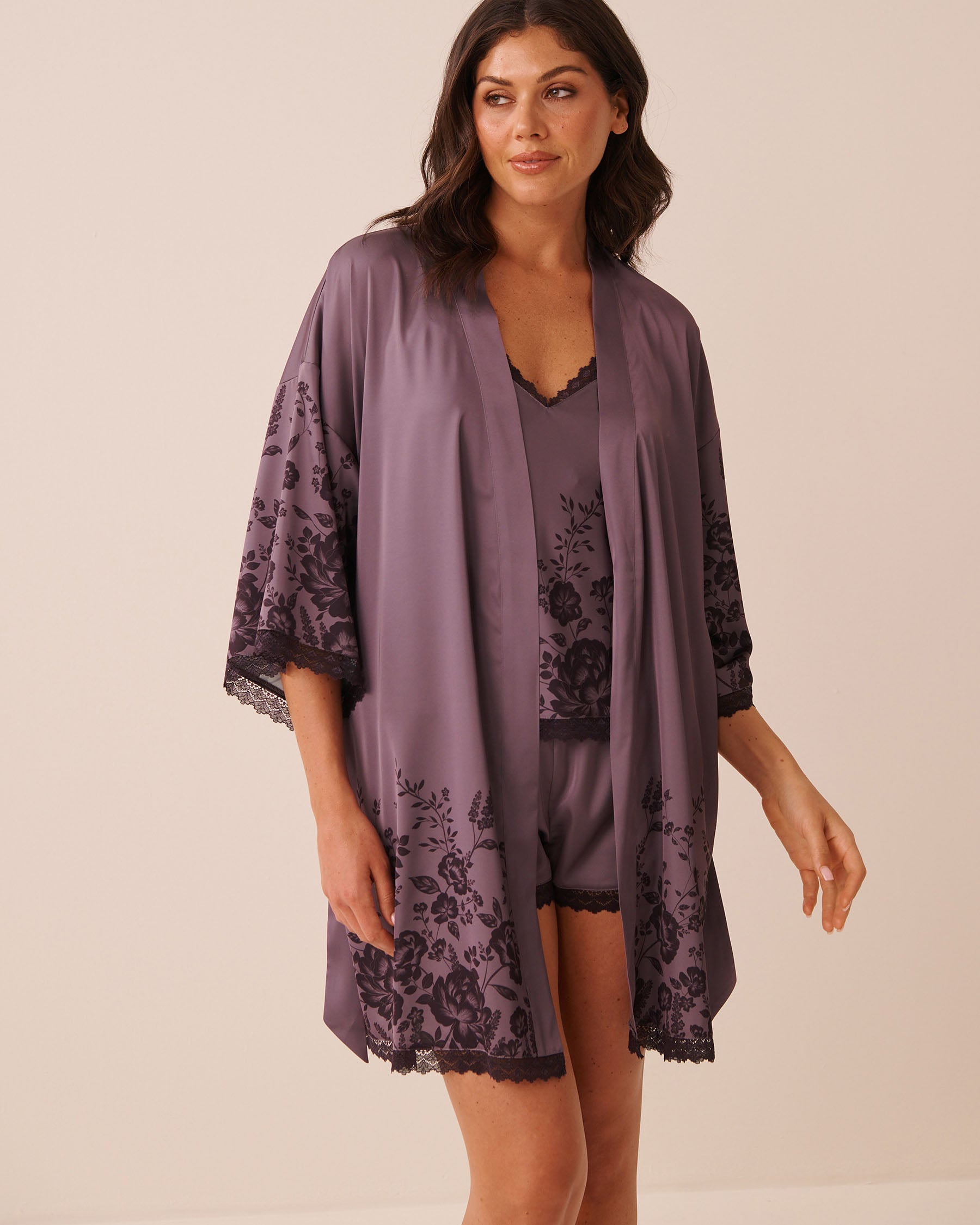 LA VIE EN ROSE Floral Print Lace Trim Satin Kimono Purple Flowers 60600126 - View4