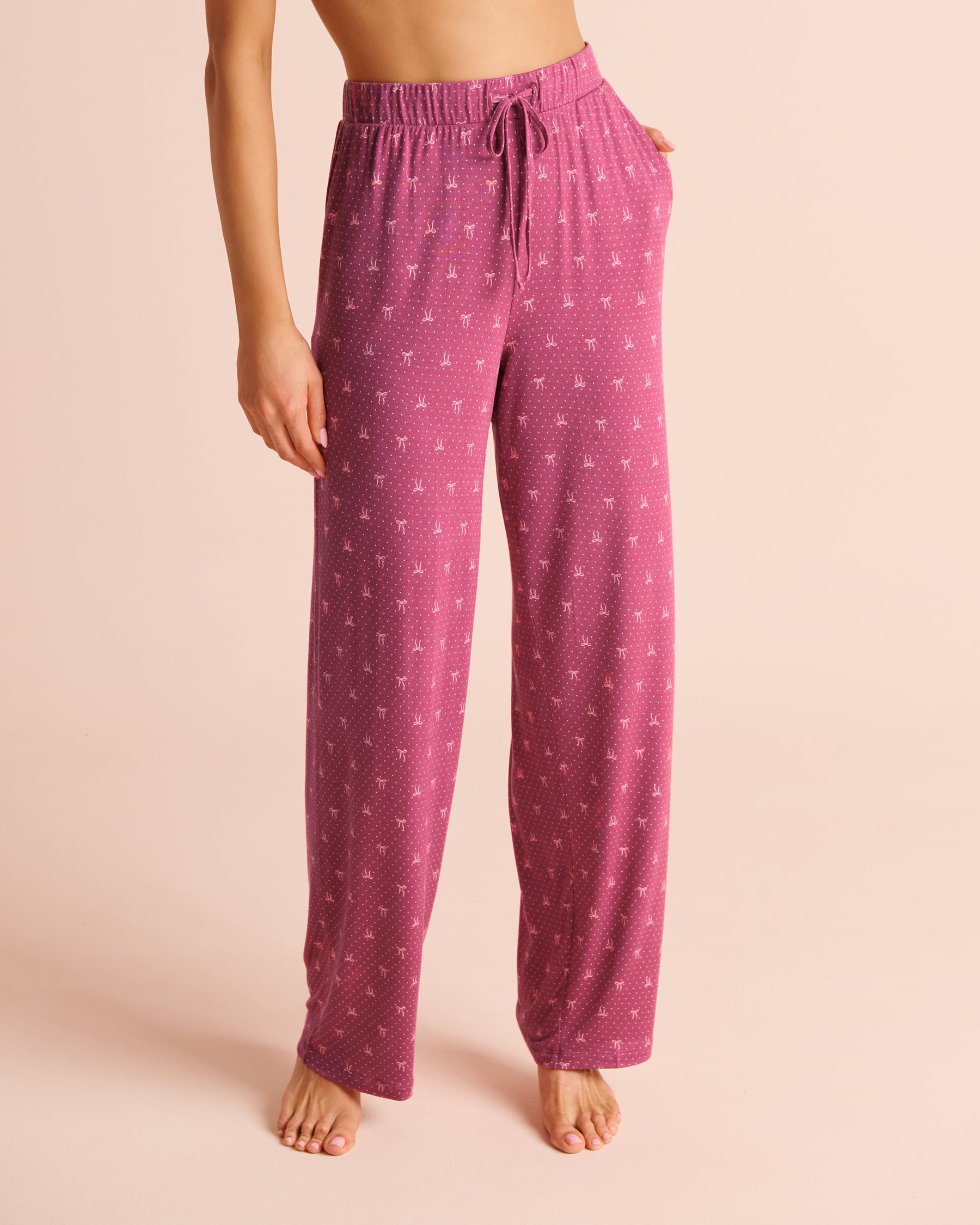 LA VIE EN ROSE Pantalon de pyjama en jersey doux imprimé nœuds et pois Magenta/Pois/Nœuds 60200209 - View1