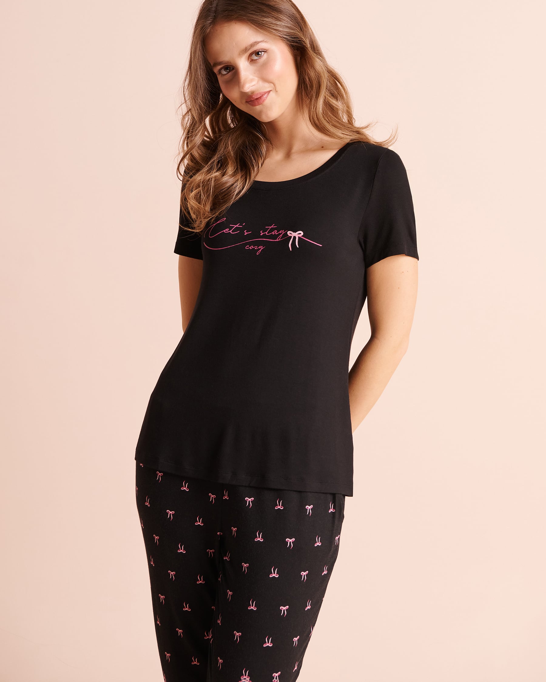 LA VIE EN ROSE T-shirt manches courtes en jersey doux imprimé Let's Stay Cozy Noir/Let's Stay Cozy 60100212 - View1
