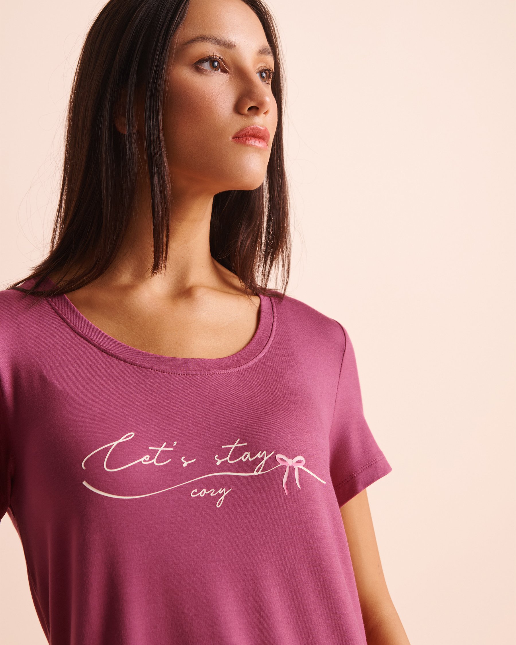 LA VIE EN ROSE Let's Stay Cozy Print Soft Jersey Short Sleeve T-shirt Magenta/Let's Stay Cozy 60100212 - View3