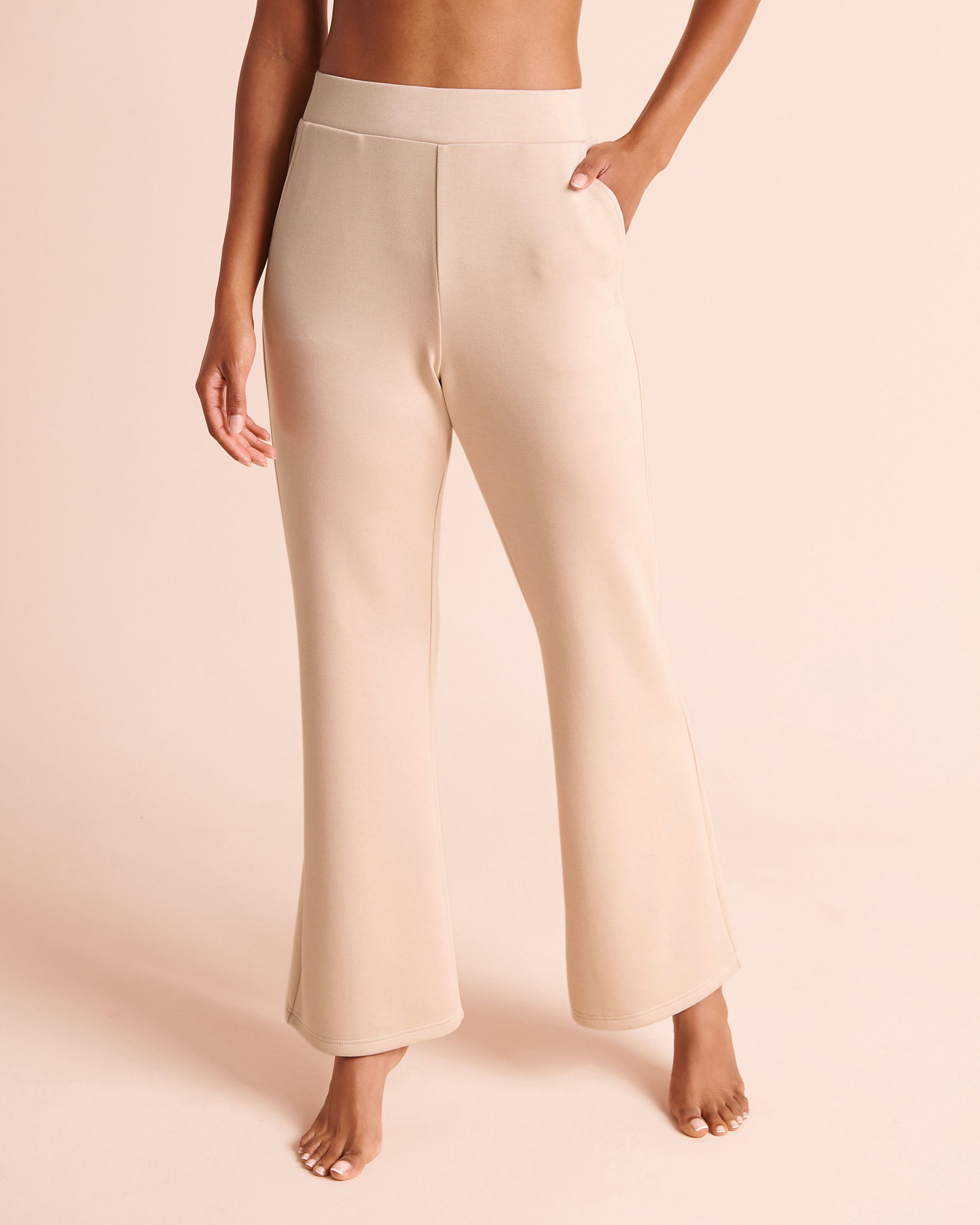 LA VIE EN ROSE Pantalon coupe droite en double tricot Beige 50200125 - View1