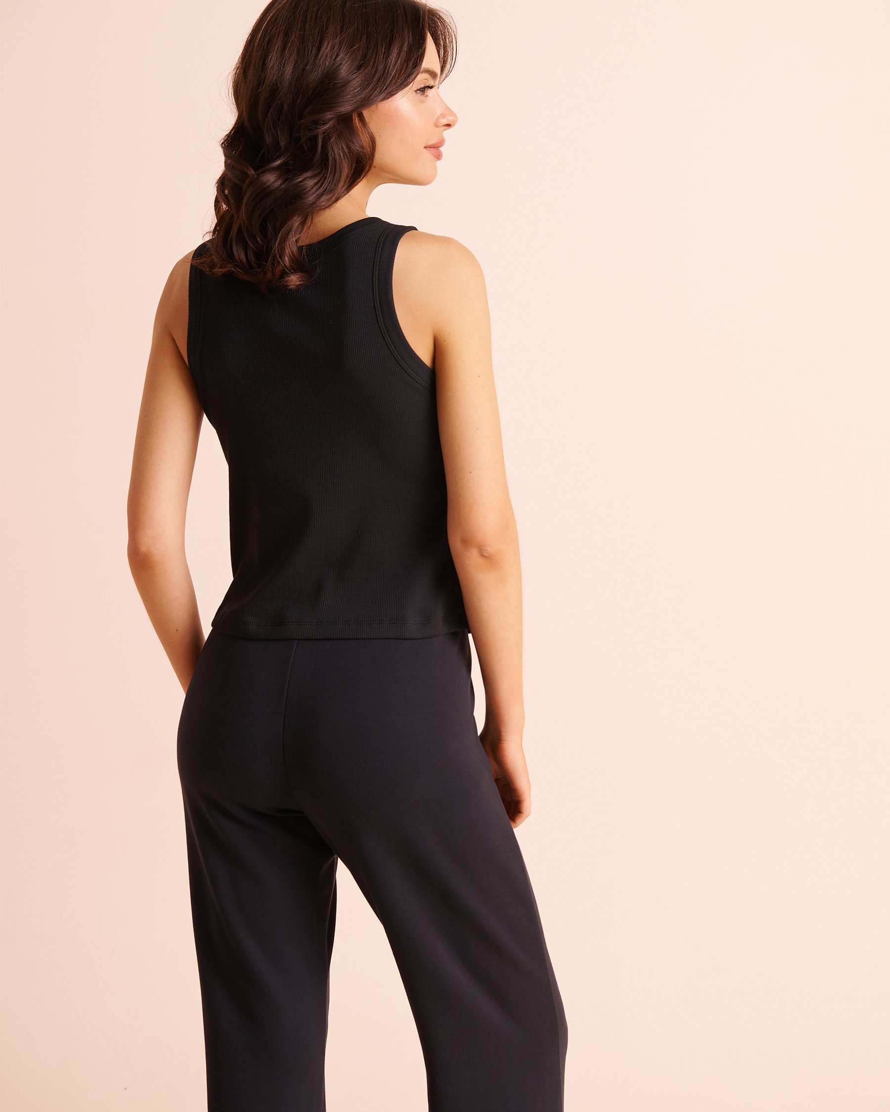 LA VIE EN ROSE Ribbed Cotton Tank Top with Shelf Bra Black 50100147 - View2