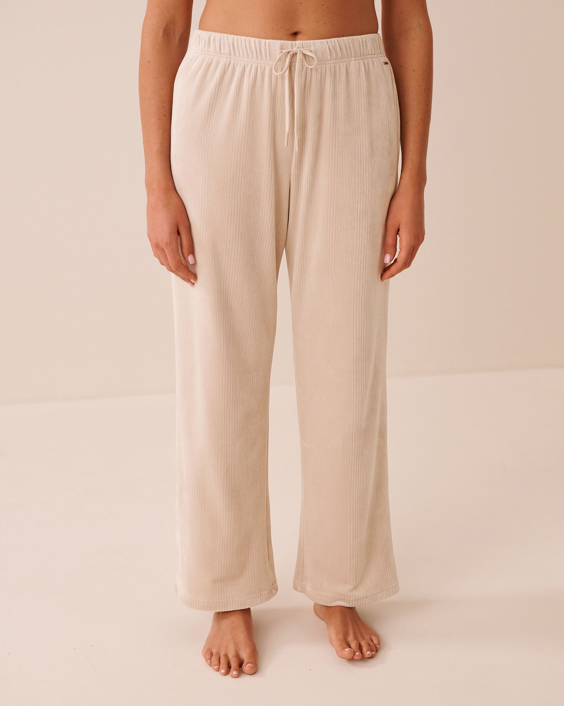 LA VIE EN ROSE Pantalon en velours côtelé Beige 50200126 - View1