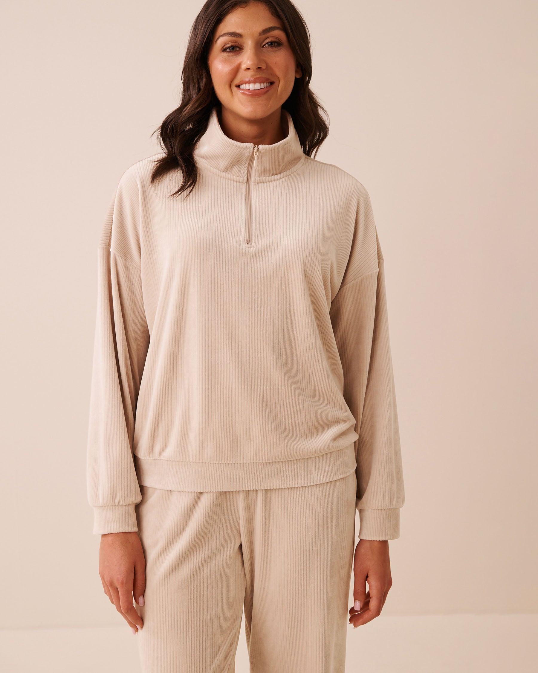LA VIE EN ROSE Ribbed Velour Half-zip Sweatshirt Beige 50100144 - View1