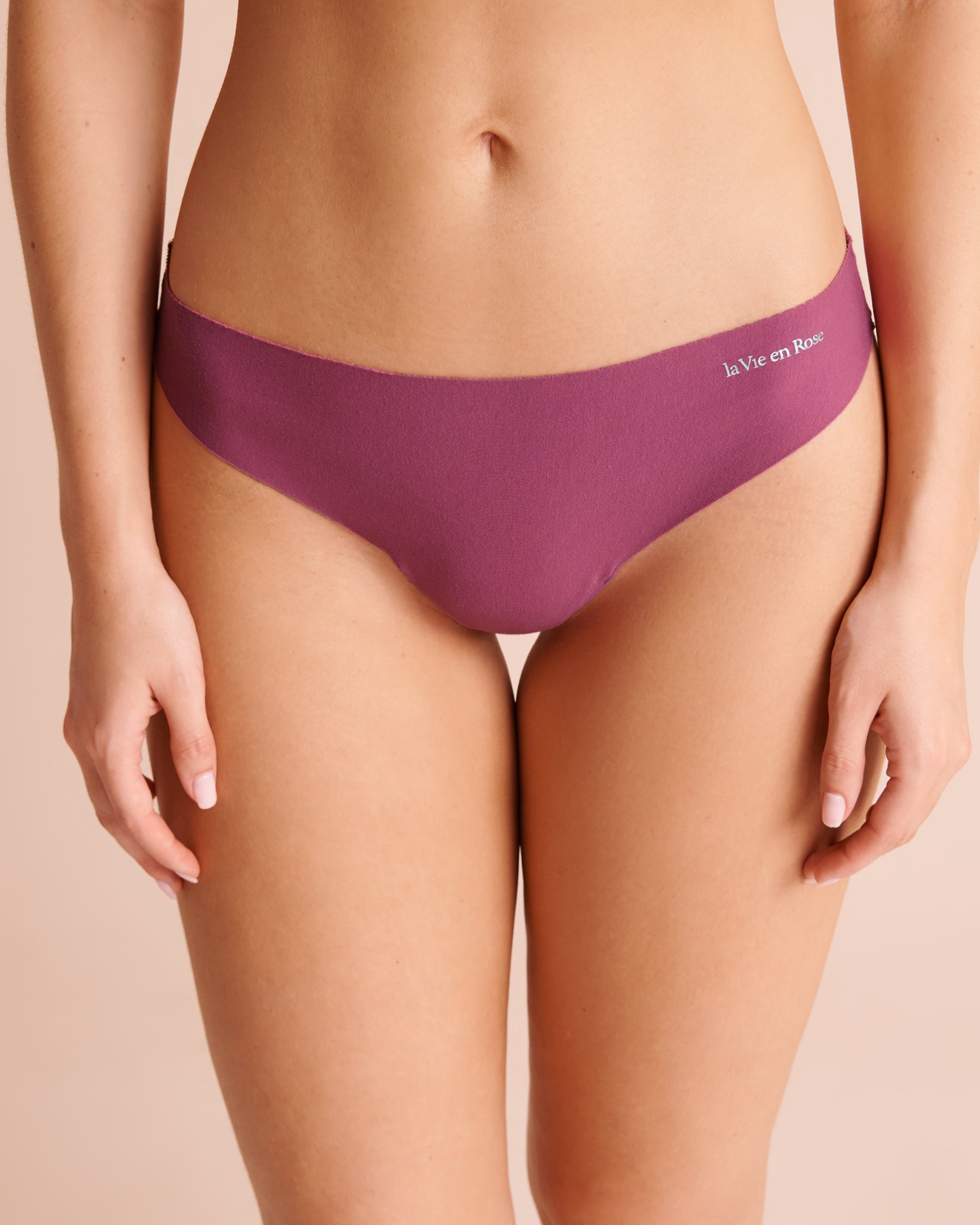 LA VIE EN ROSE Cotton Invisible Thong Panty Magenta 20100838 - View1
