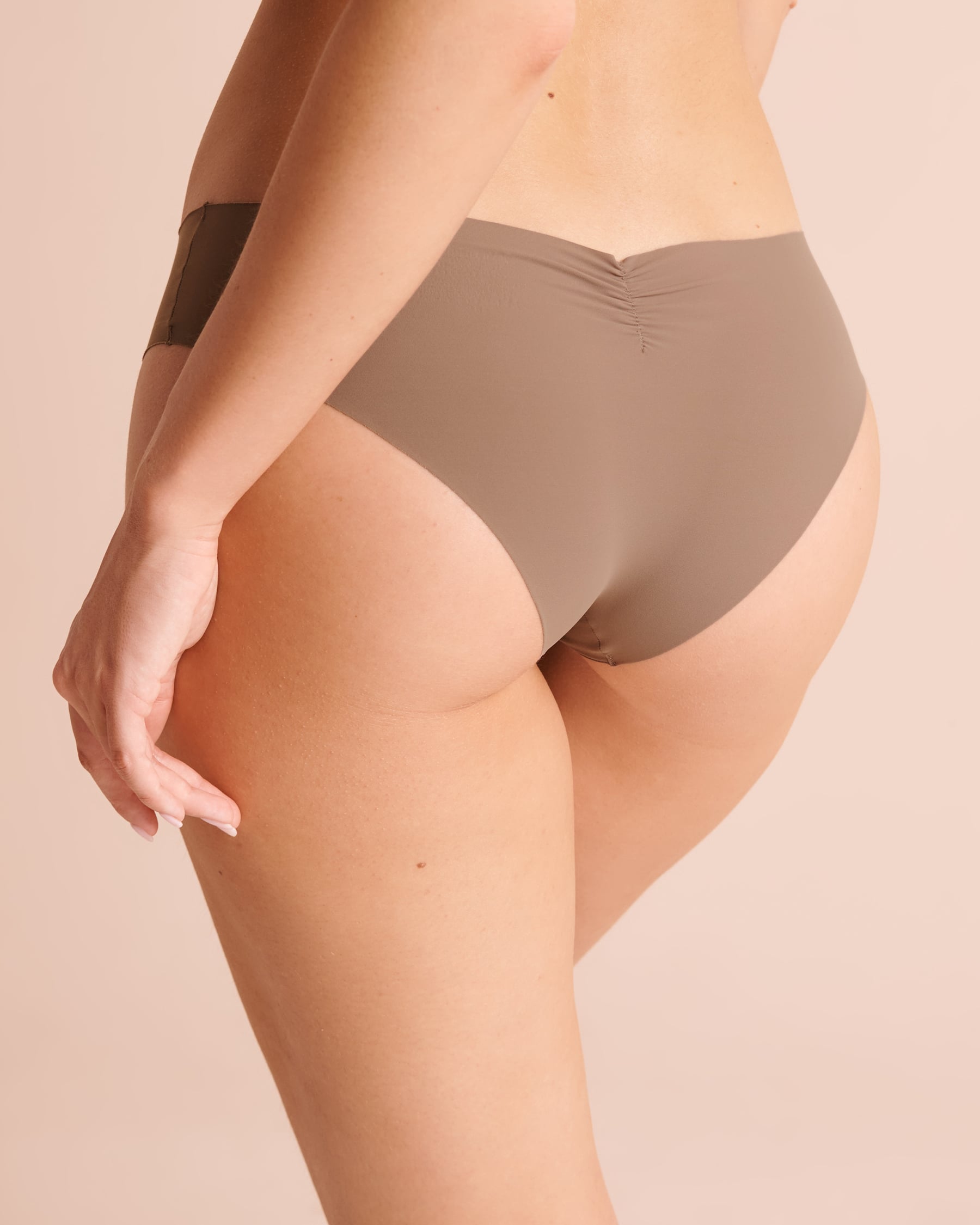 LA VIE EN ROSE Culotte cheeky microfibre invisible Taupe profond 20200857 - View2