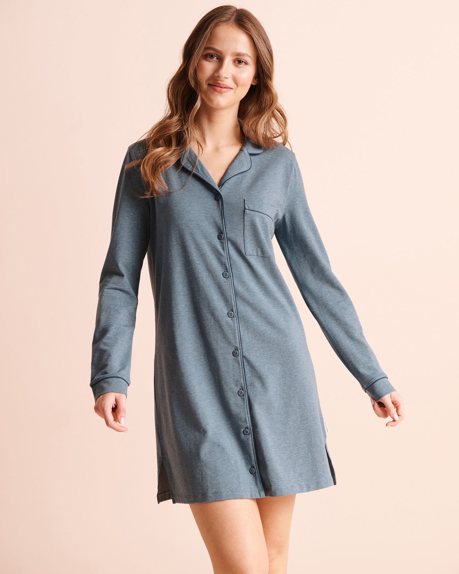 LA VIE EN ROSE Chemise de nuit boutonnée manches longues en coton Bleu denim 40500502 - View1