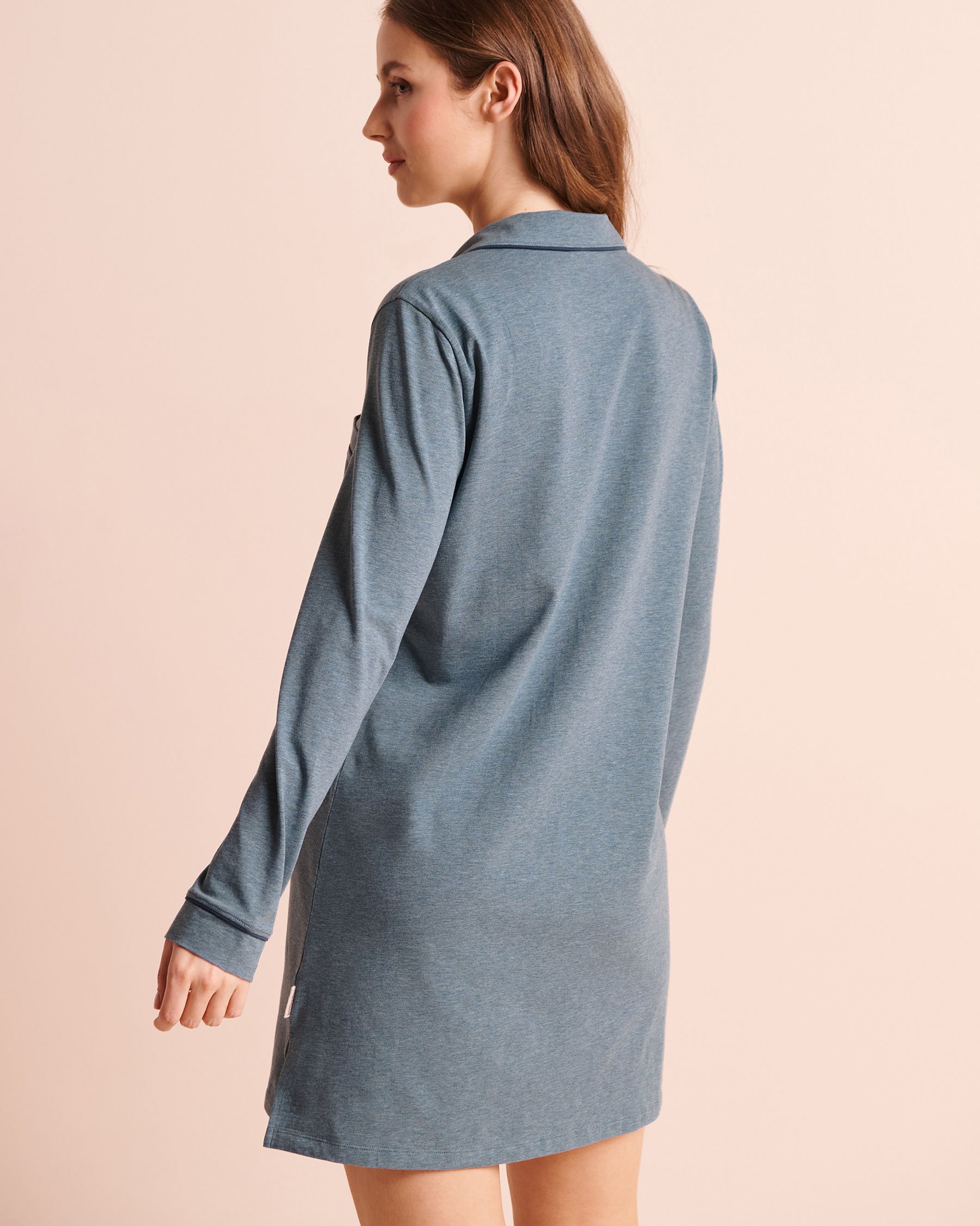 LA VIE EN ROSE Chemise de nuit boutonnée manches longues en coton Bleu denim 40500502 - View2
