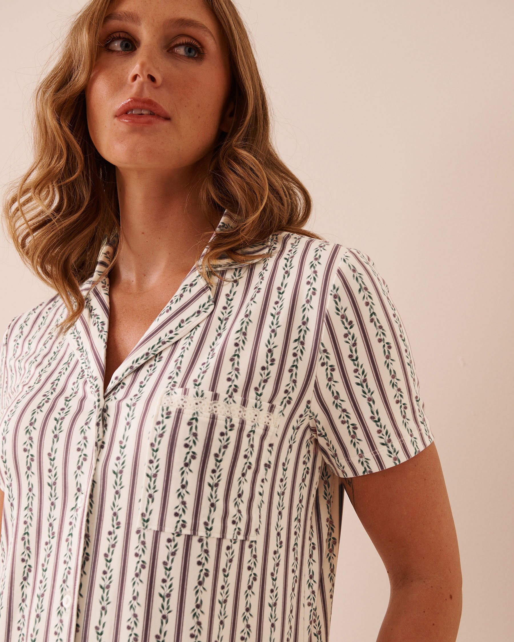 LA VIE EN ROSE Floral Stripe Print Super Soft Short Sleeve Button-down Shirt Floral Stripe 40100905 - View3