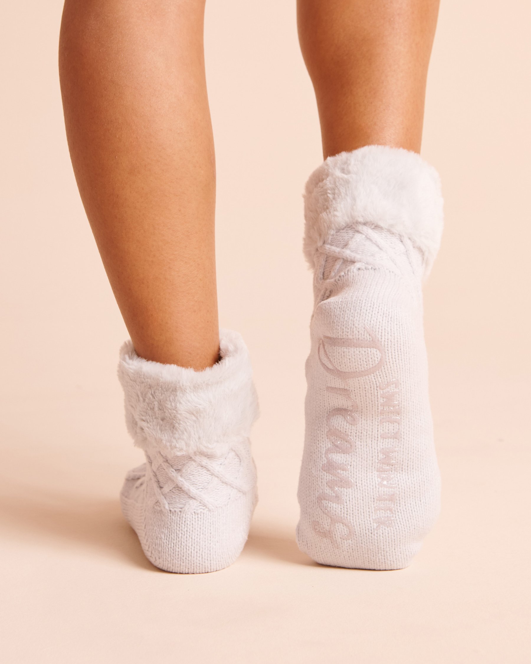 LA VIE EN ROSE Cable-Knit Faux Fur Trim Crew Socks Light Grey 40700507 - View2