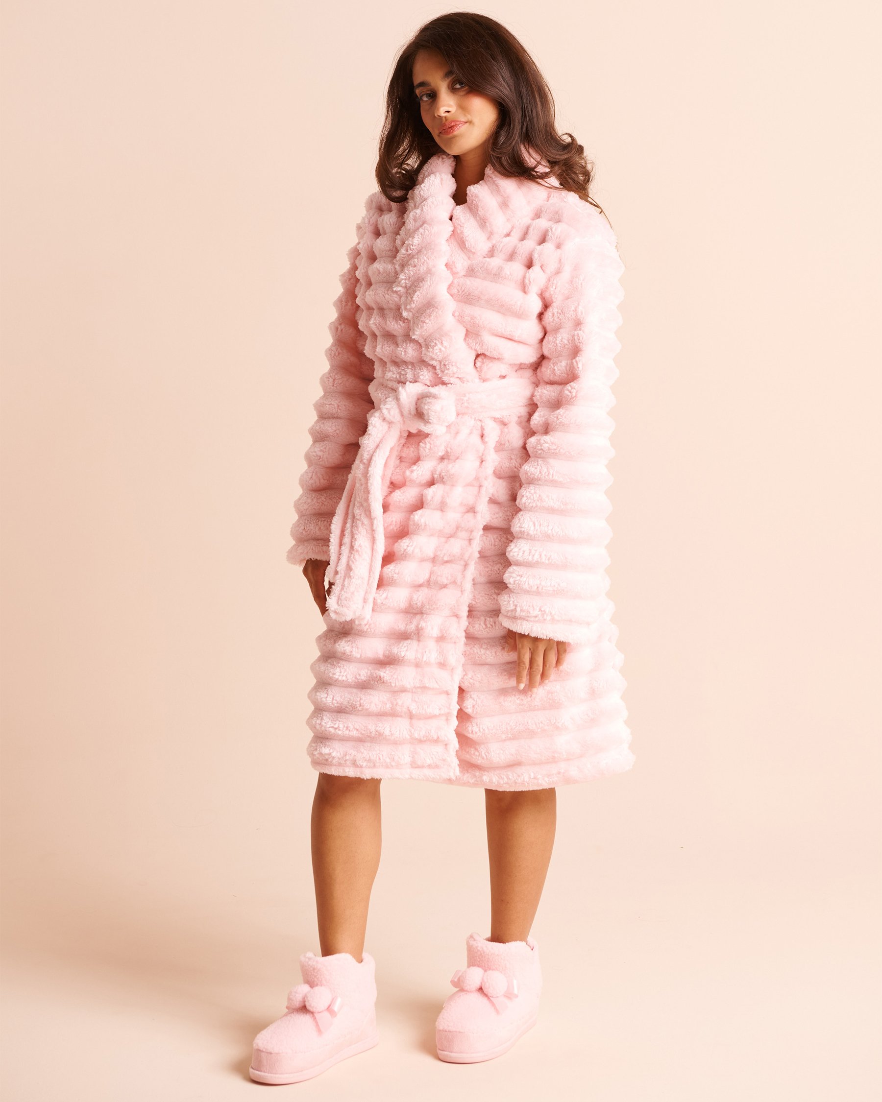 LA VIE EN ROSE Pompom Sherpa Bootie Slippers Light Pink 40700518 - View3