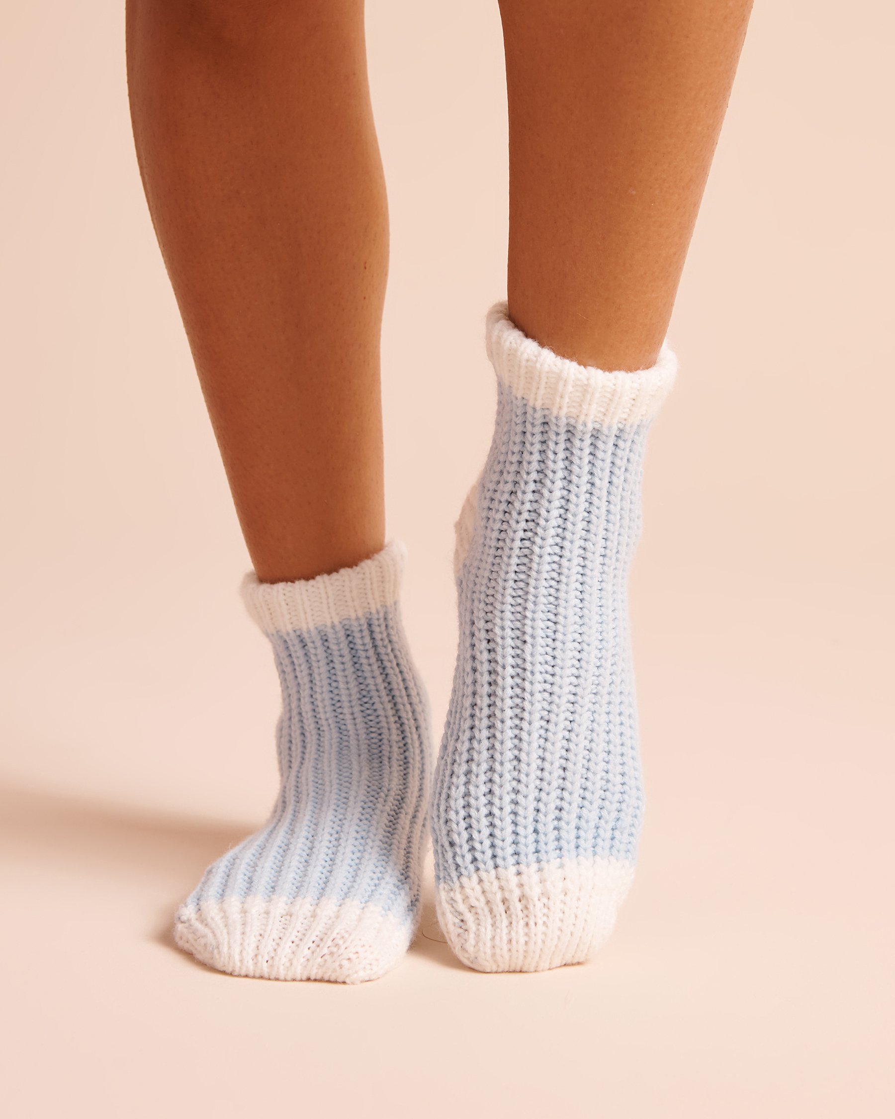 LA VIE EN ROSE Chaussettes en tricot broderie lapin Bleu pâle/Lapin 40700508 - View1