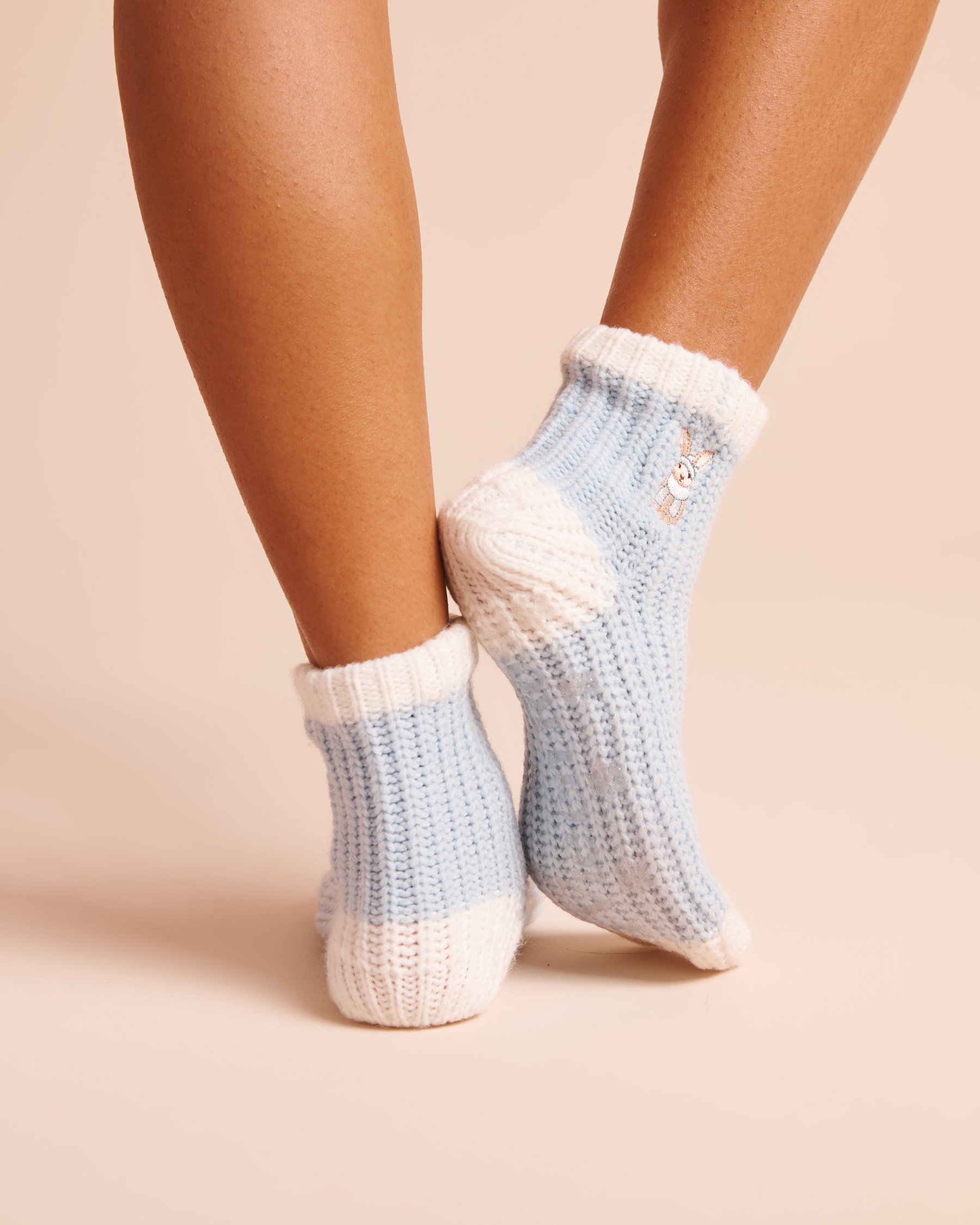 LA VIE EN ROSE Chaussettes en tricot broderie lapin Bleu pâle/Lapin 40700508 - View2