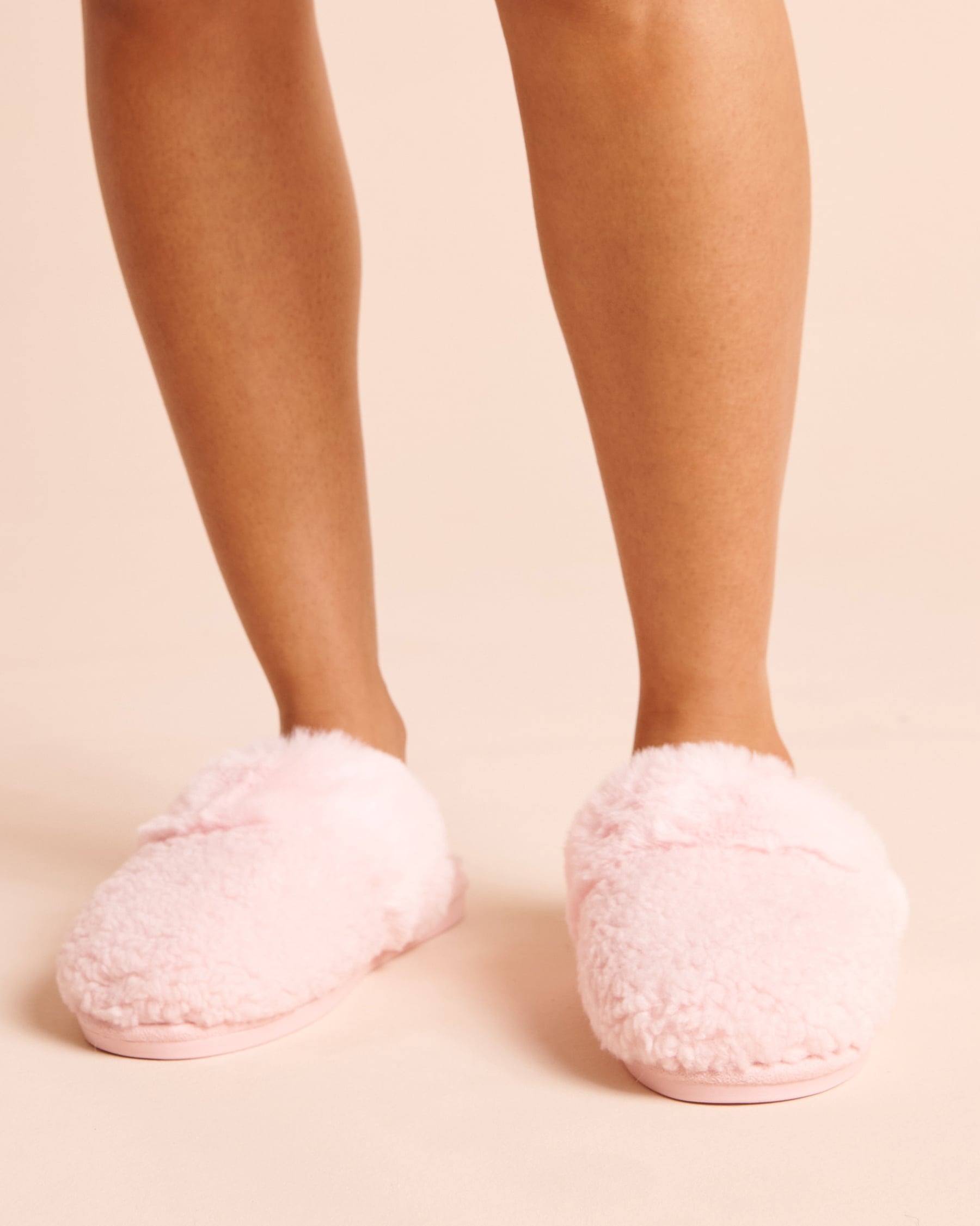 LA VIE EN ROSE Sherpa and Faux Fur Slippers Light Pink 40700512 - View1