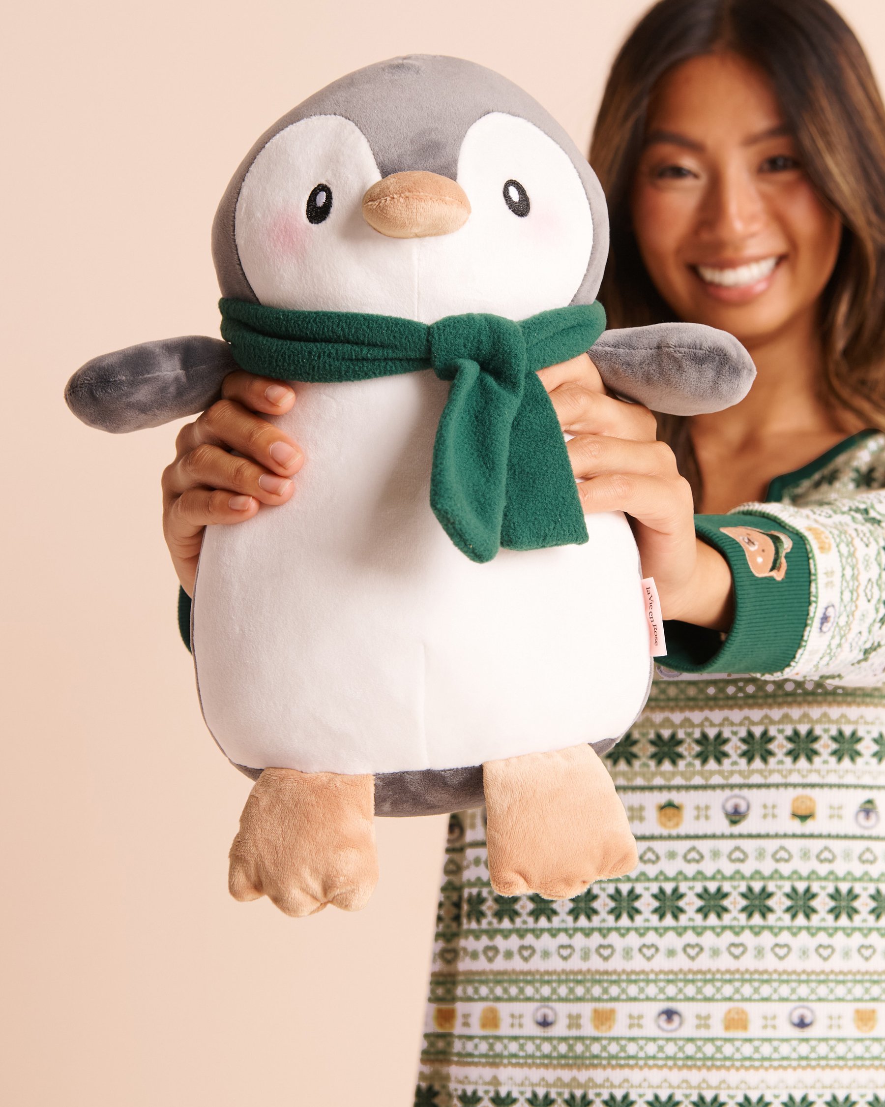 LA VIE EN ROSE Penguin Plush Penguin 40700532 - View2