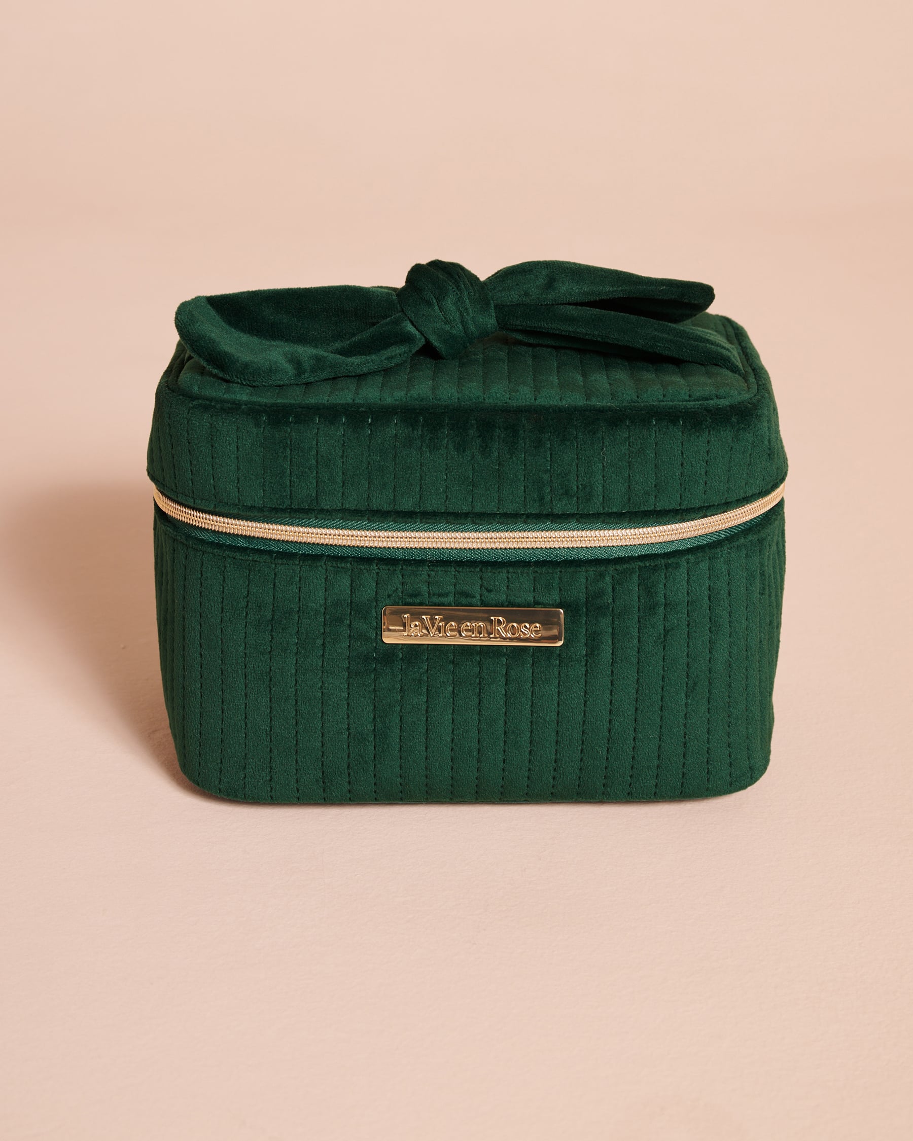 LA VIE EN ROSE Velvet Cosmetic Bag Fir Green 40700522 - View1