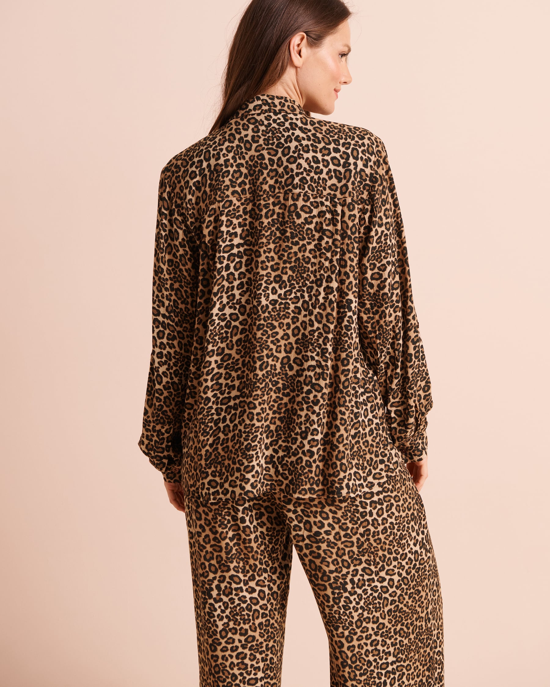 LA VIE EN ROSE AQUA Leopard Print Long Sleeve Button-down Shirt Leopard 80100057 - View2