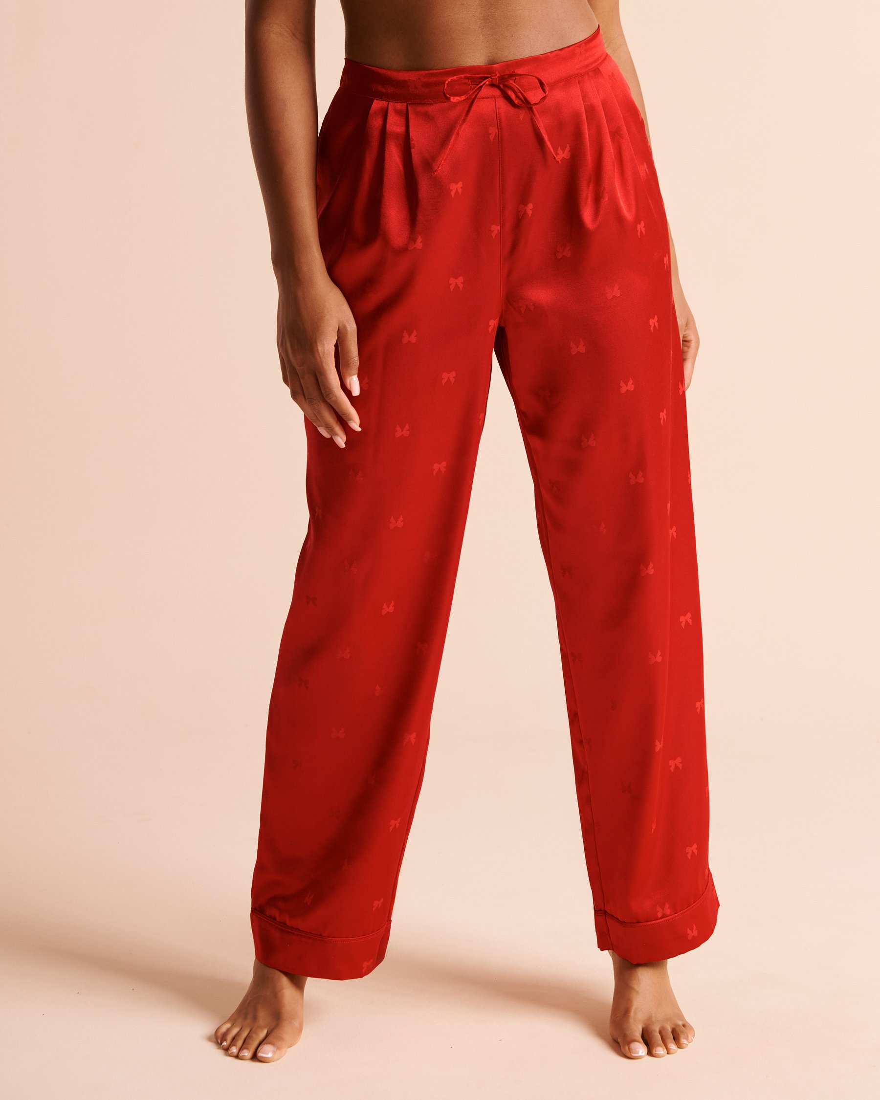 LA VIE EN ROSE Bow Jacquard Long Sleeve Satin Pajama Set Candy Cane Red 60400085 - View4